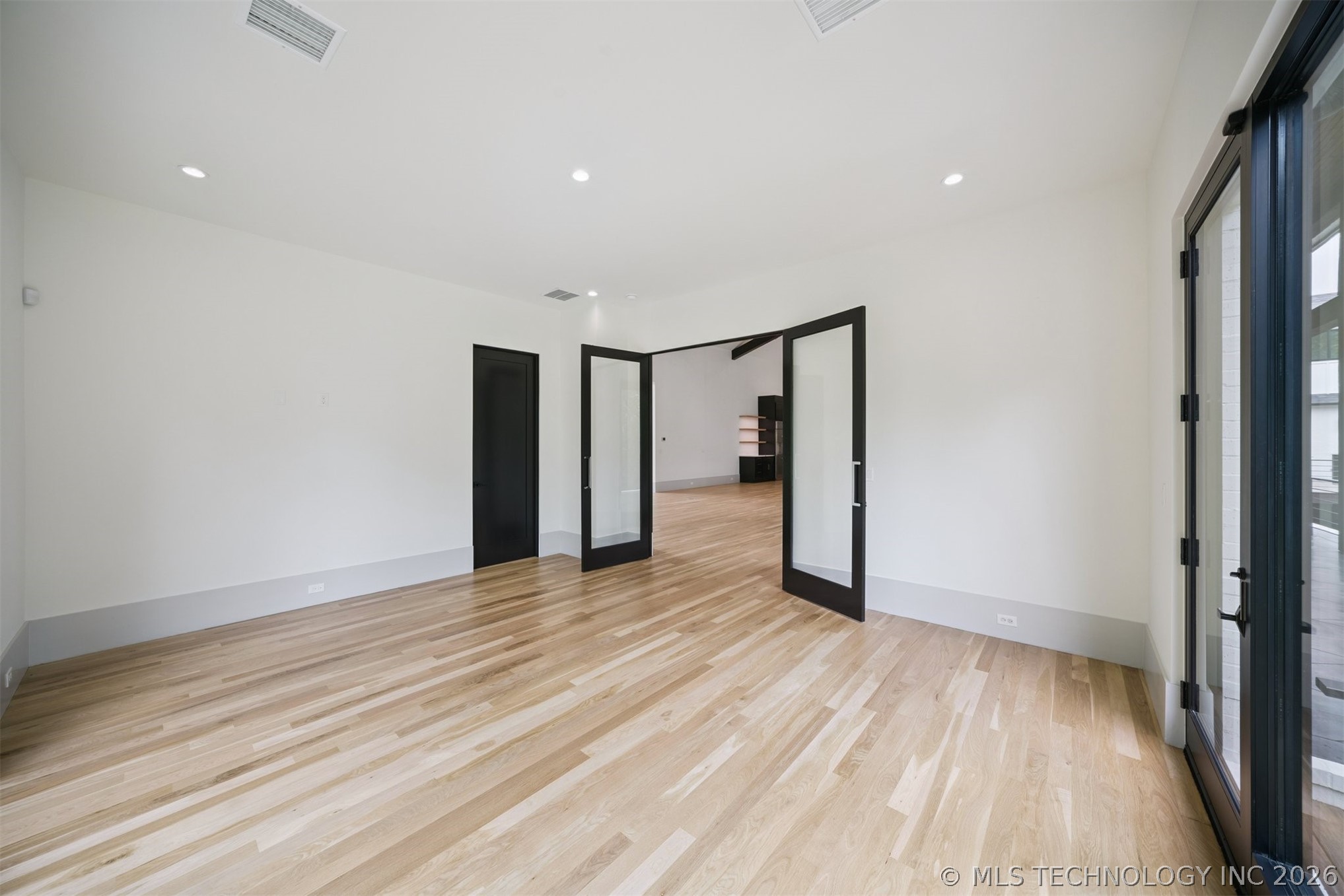 17889 Falcon Pass Property Photo 21
