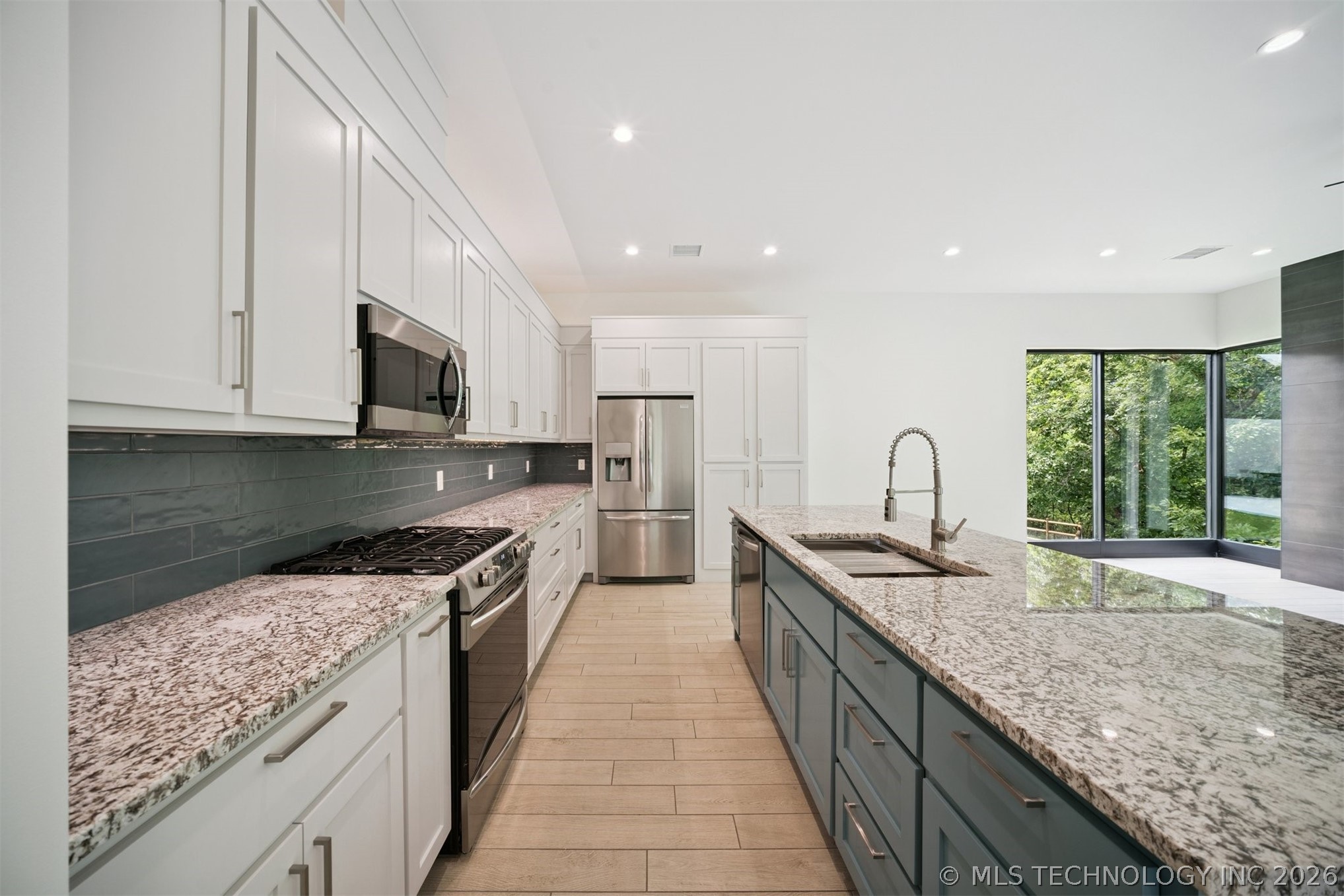 17889 Falcon Pass Property Photo 73
