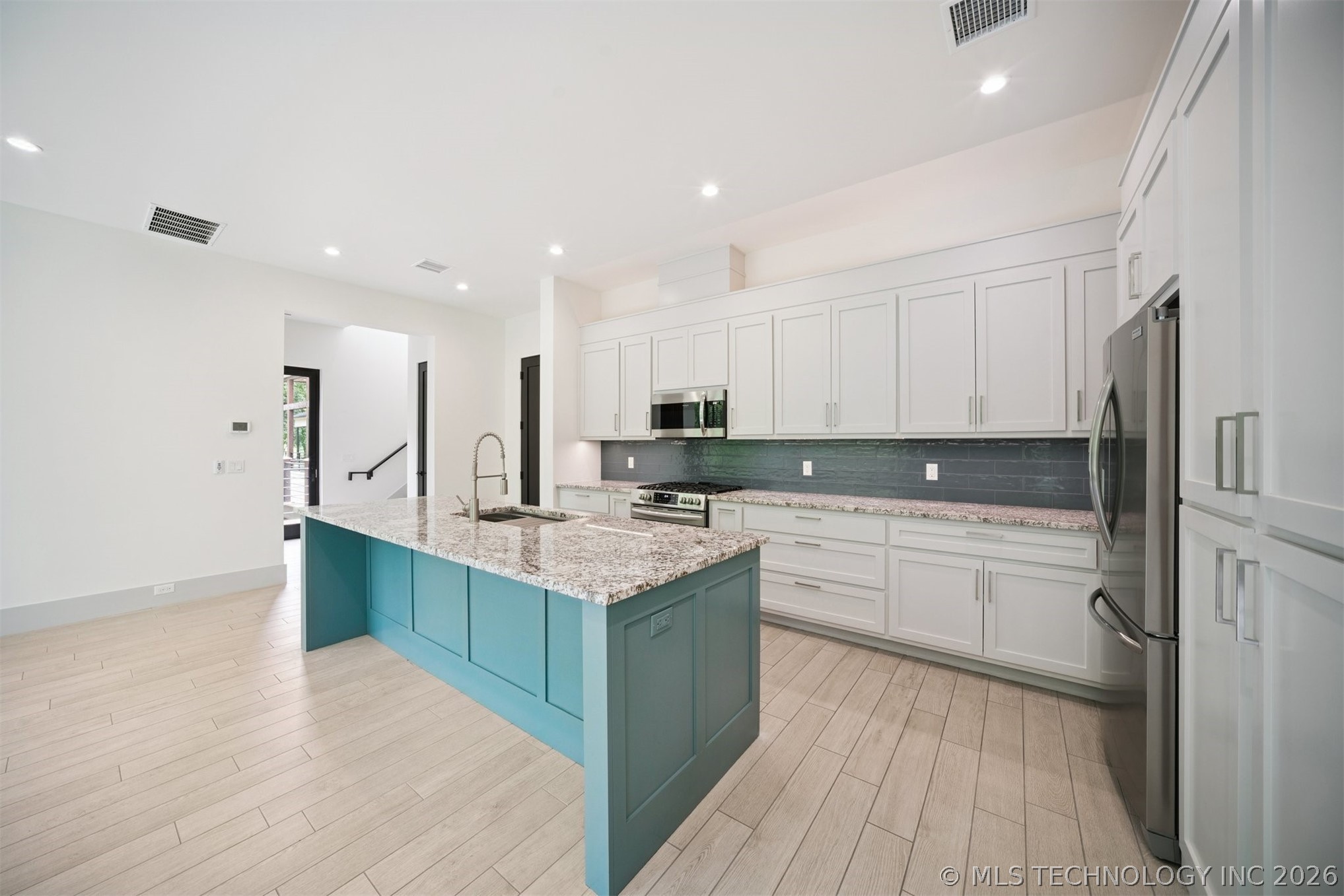 17889 Falcon Pass Property Photo 76