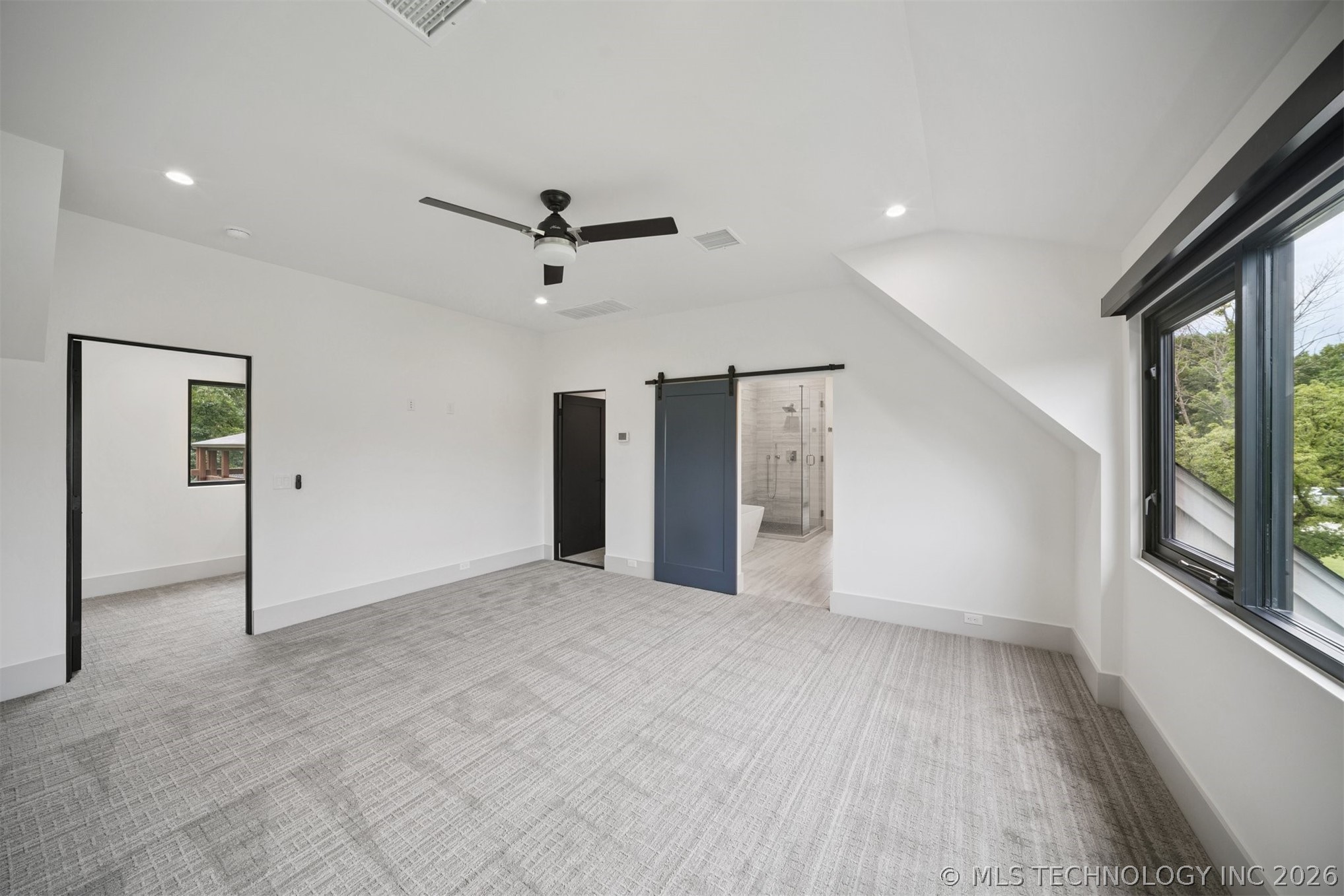 17889 Falcon Pass Property Photo 82