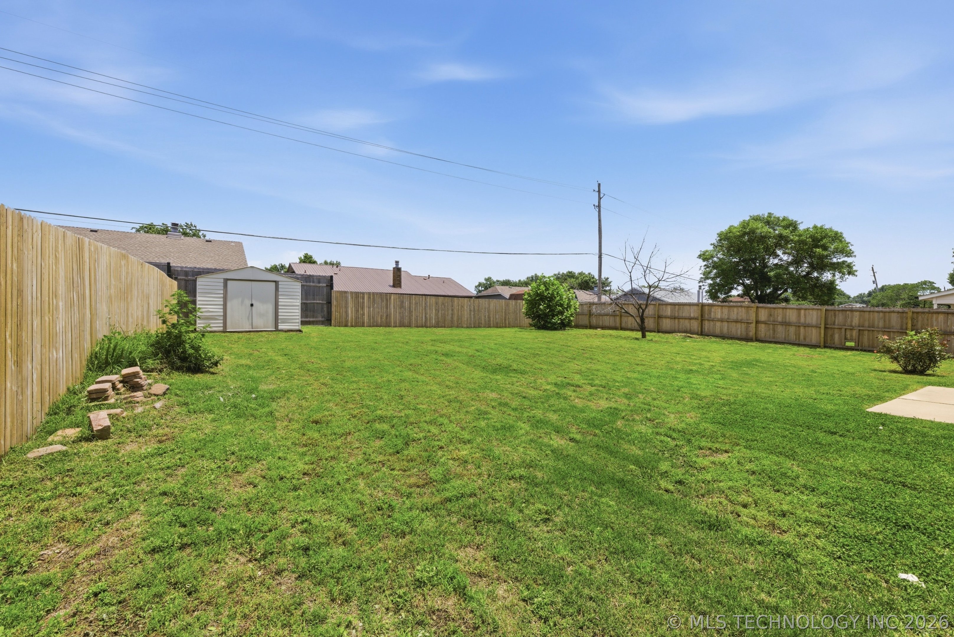 4901 S Narcissus Avenue Property Photo 41