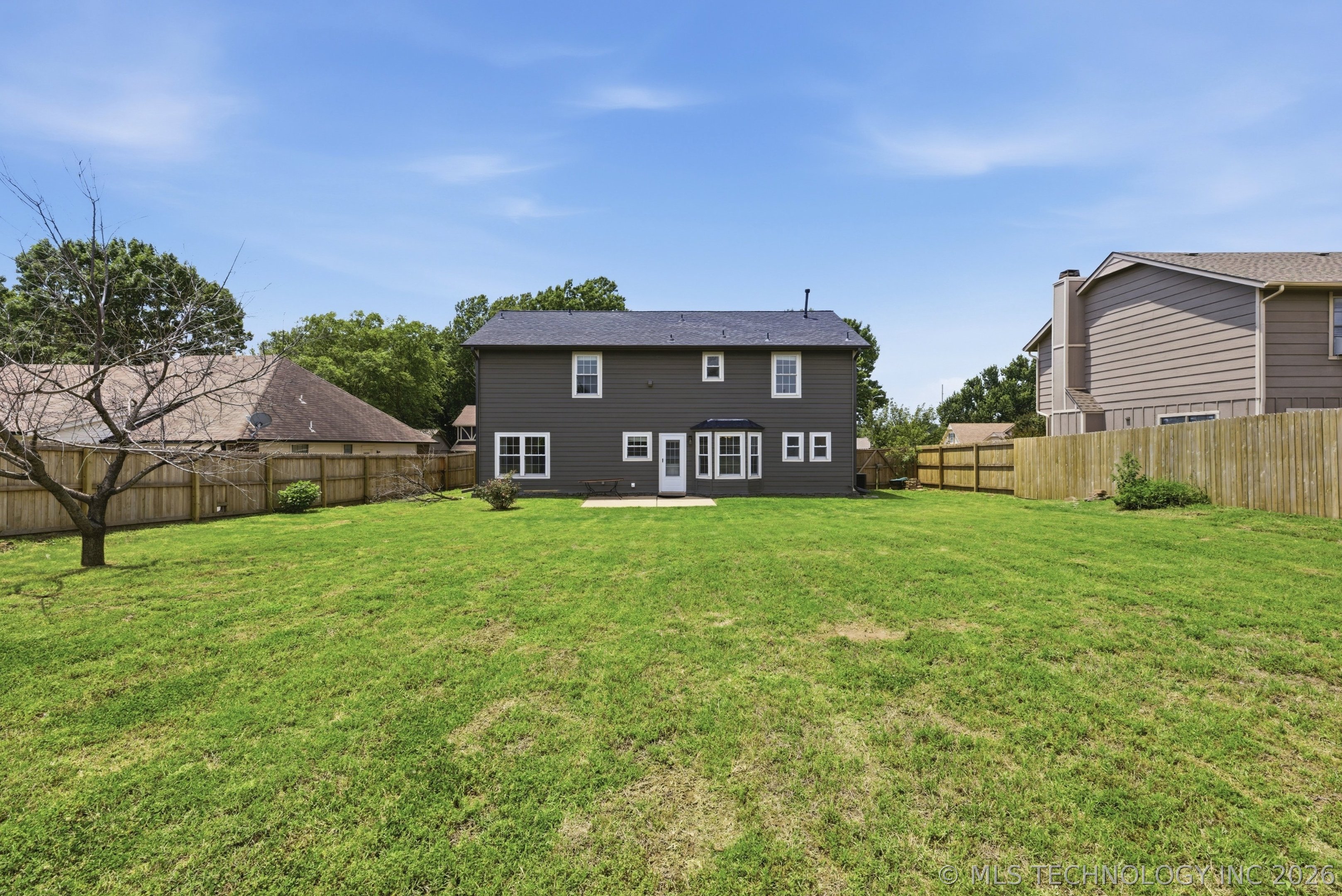 4901 S Narcissus Avenue Property Photo 44