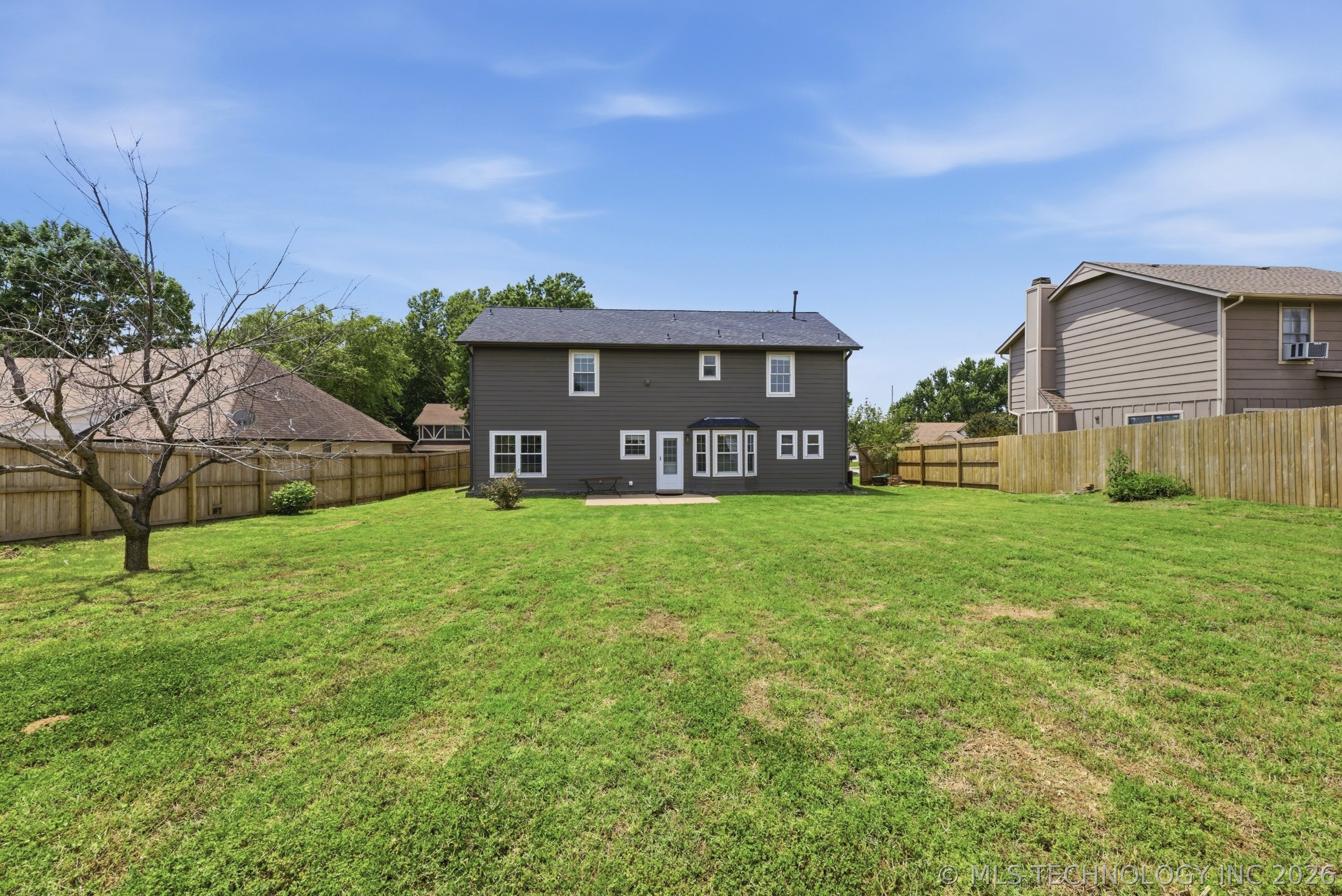 4901 S Narcissus Avenue Property Photo 46