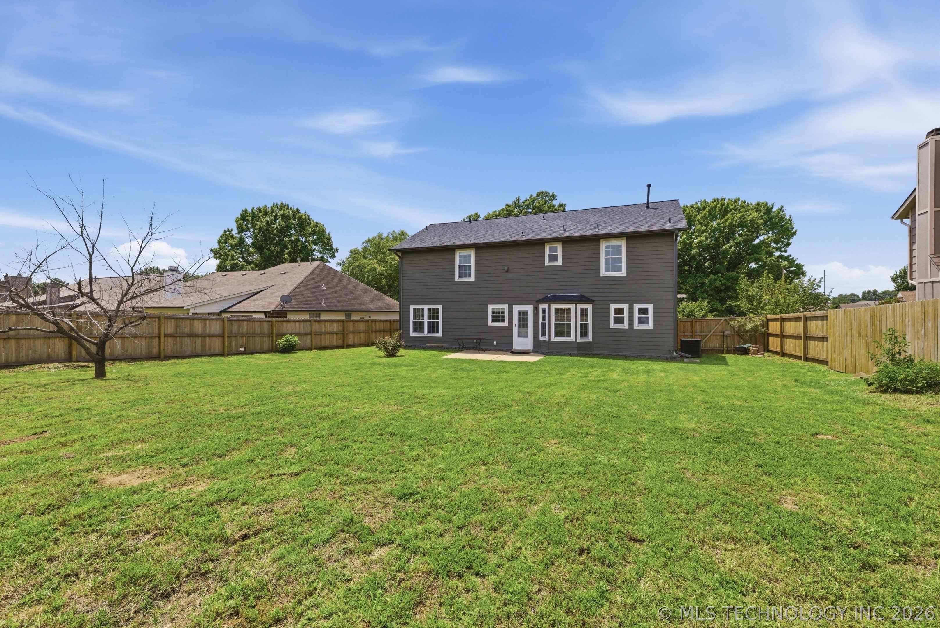 4901 S Narcissus Avenue Property Photo 47