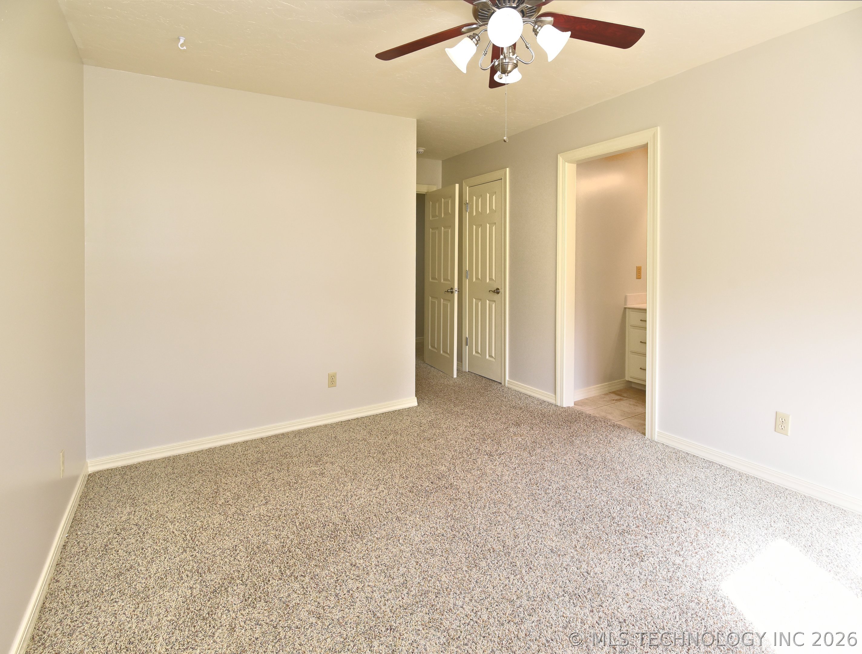 4224 S 69th West Avenue Ne Property Photo 40
