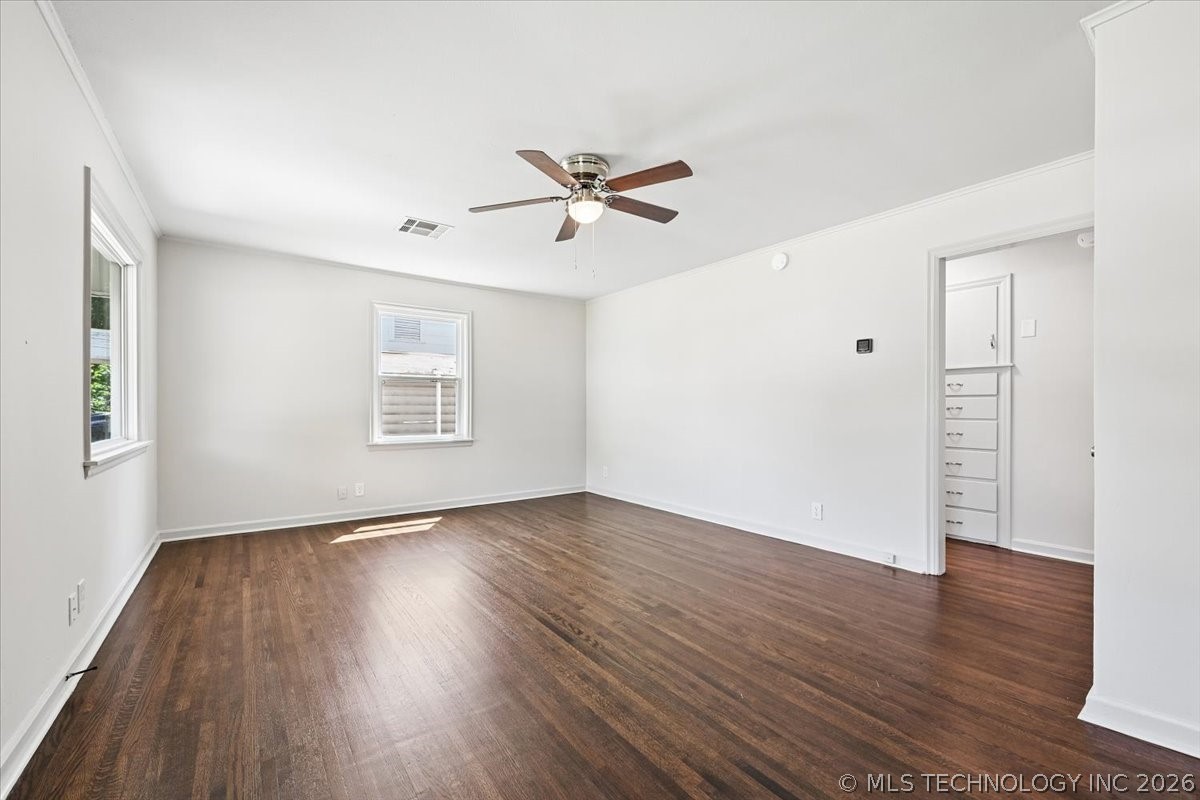 3524 E 30th Street Property Photo 4