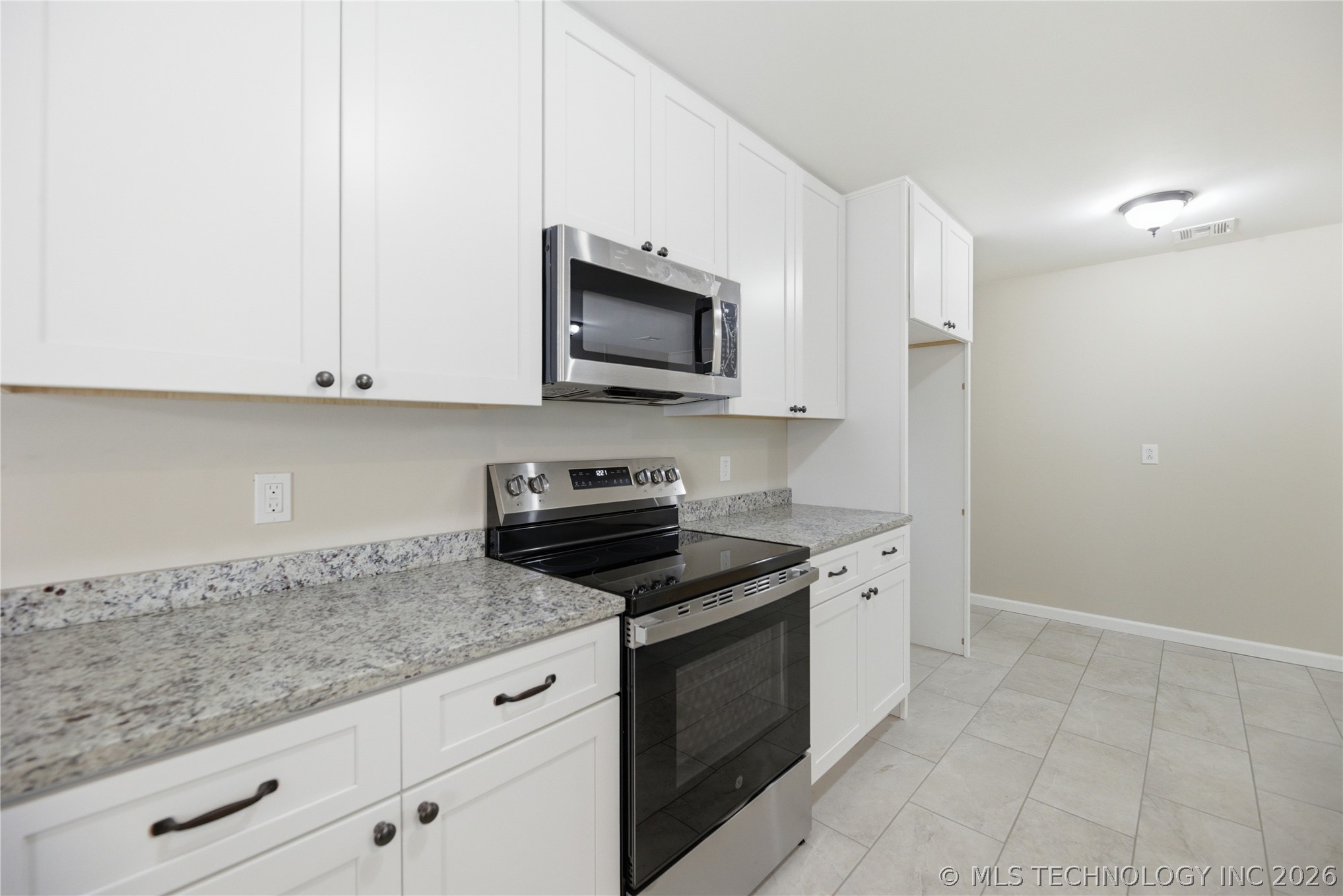 111 Irving Street Property Photo 11