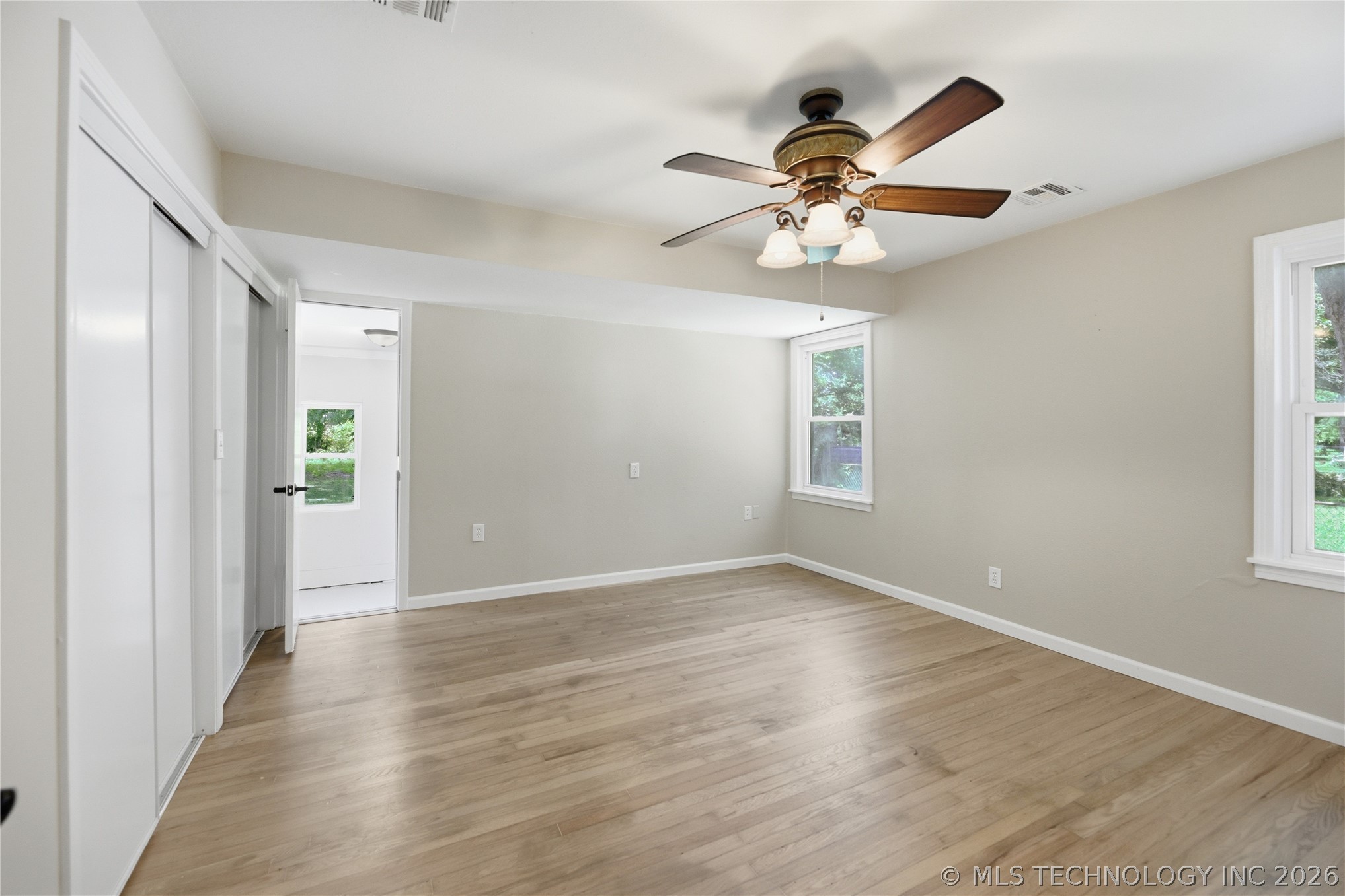 111 Irving Street Property Photo 25