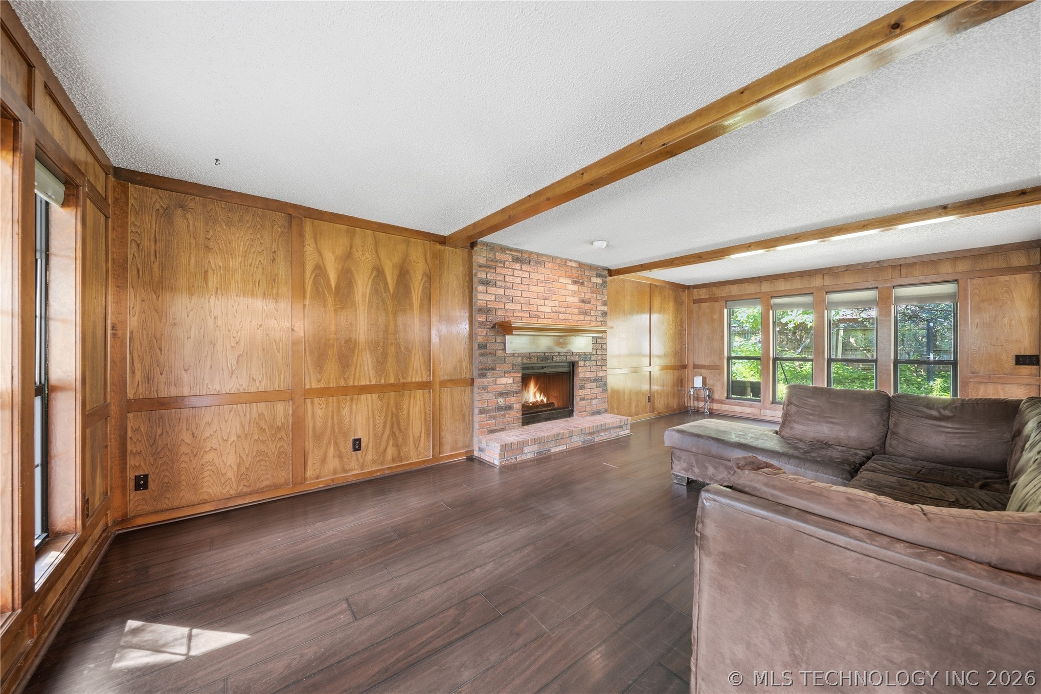 8404 E 107th Street Property Photo 6