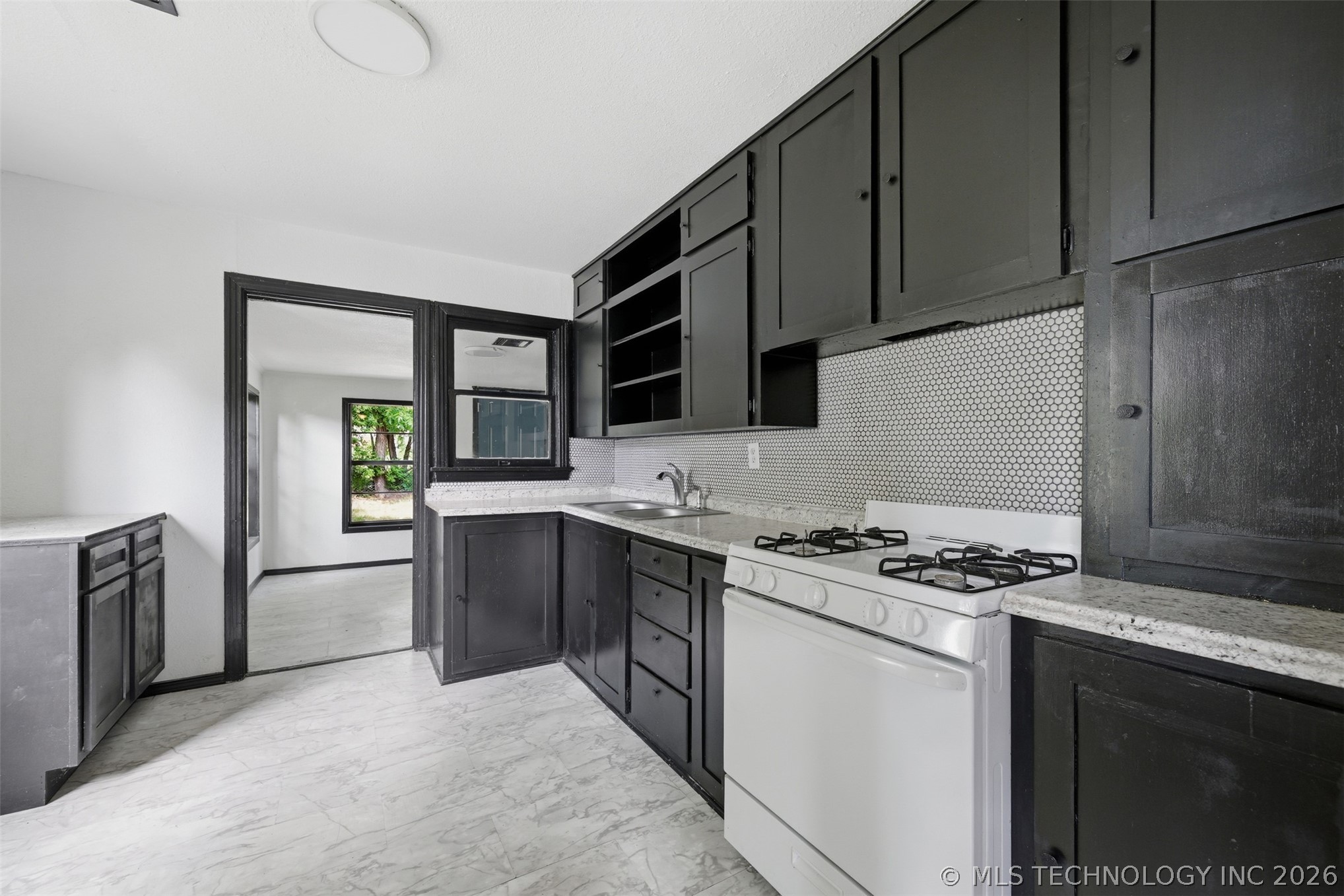2620554 Property Photo 5