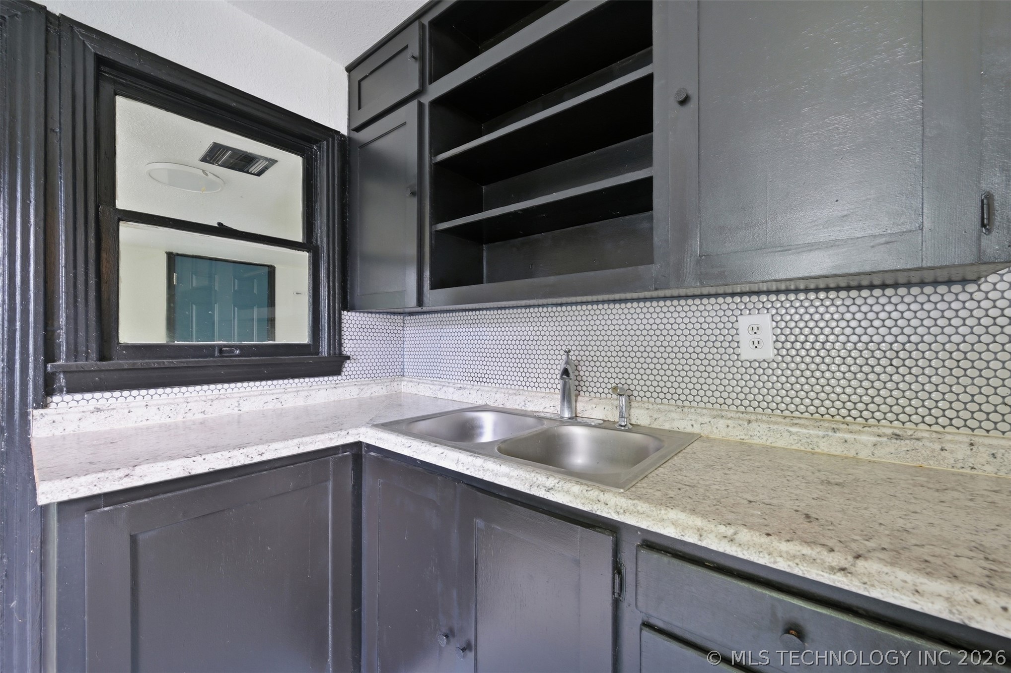 2620554 Property Photo 6