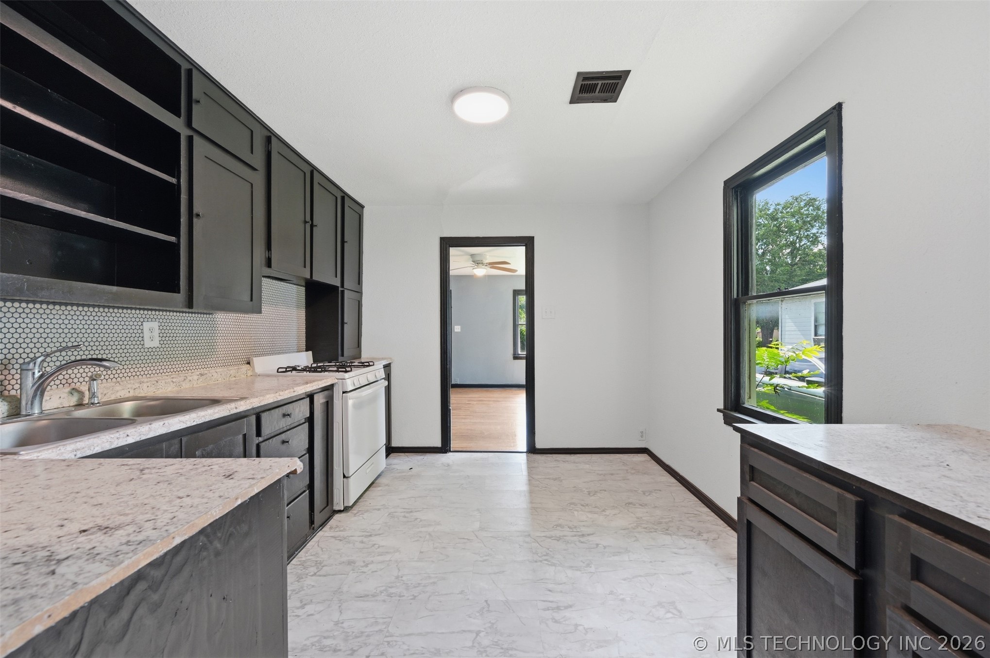 2620554 Property Photo 7