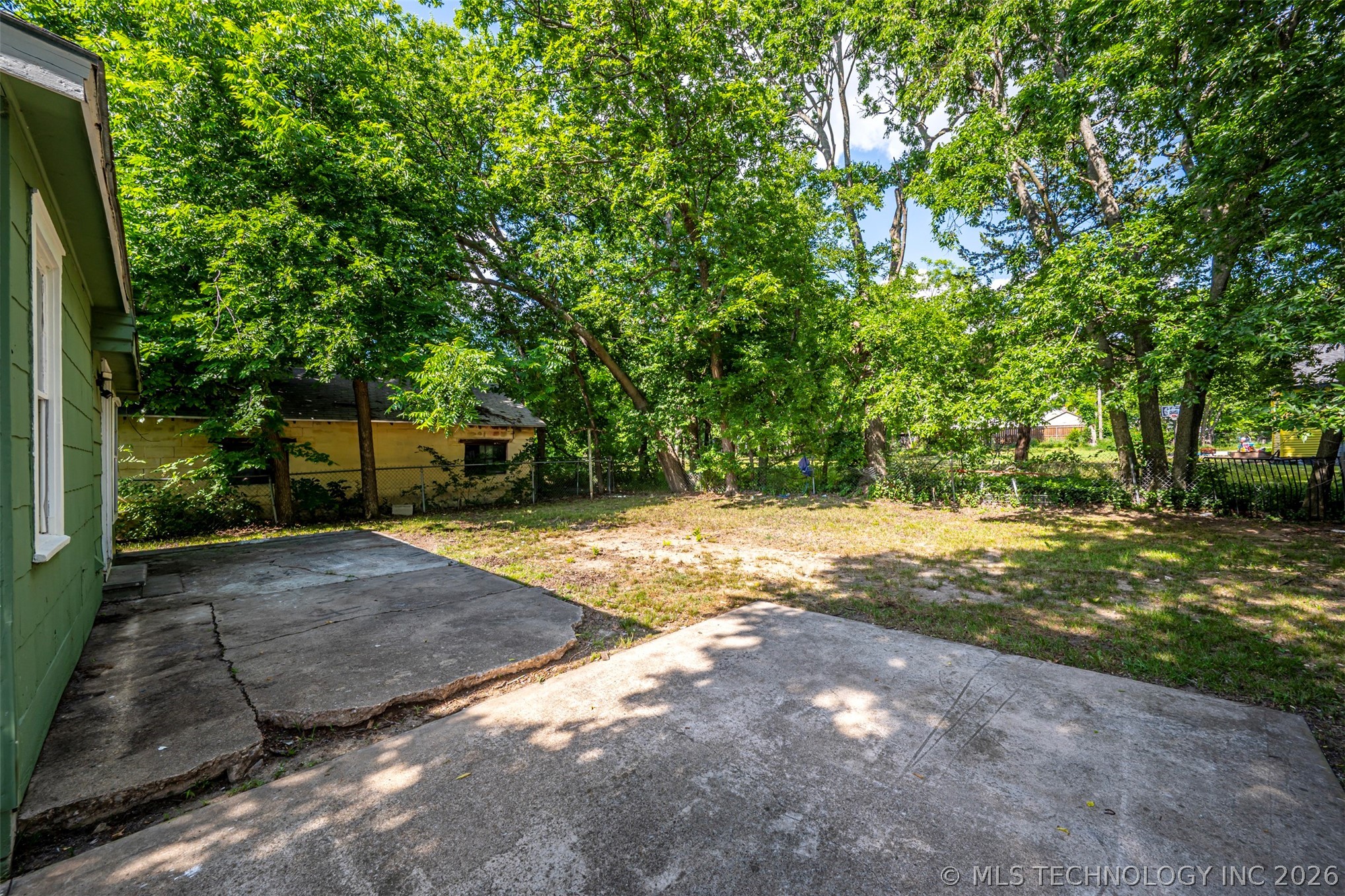 2620554 Property Photo 16
