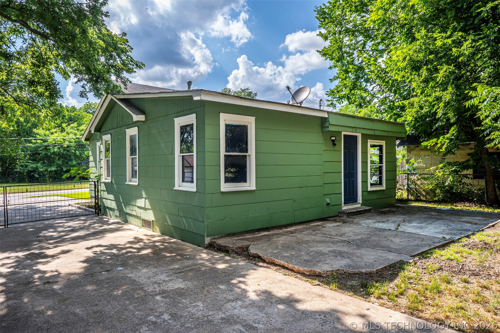 2620554 Property Photo 18