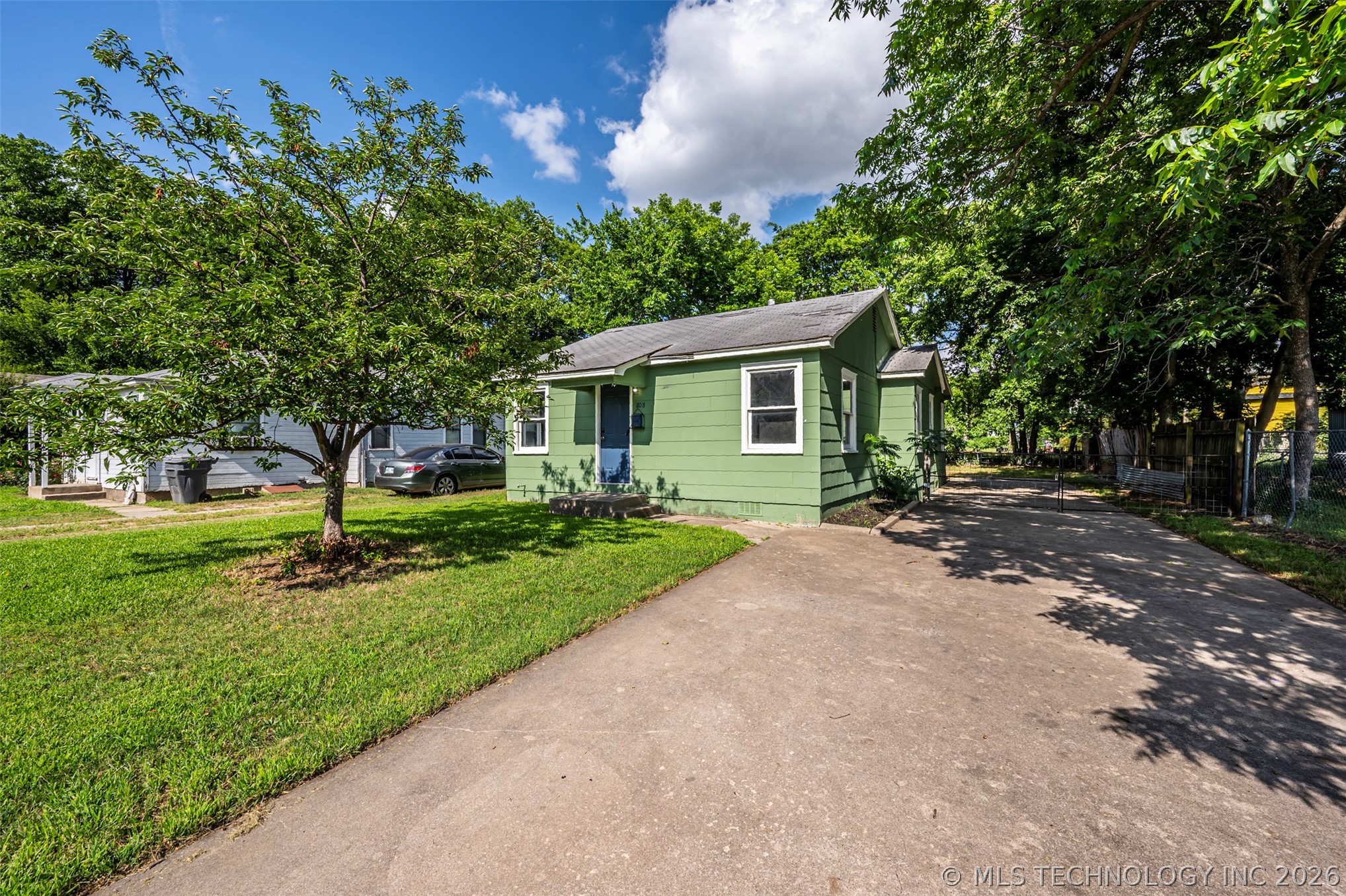 2620554 Property Photo 20