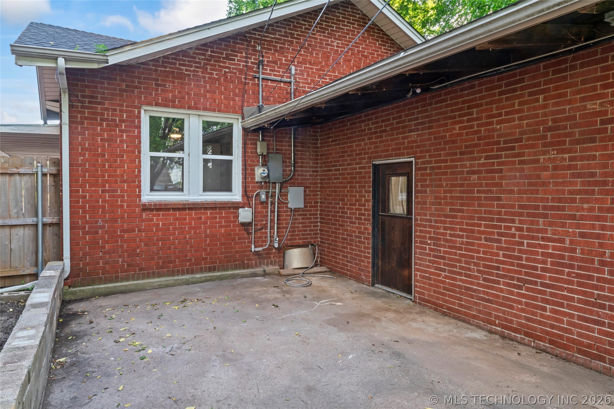 2225 E 12th Pl Place Property Photo 23