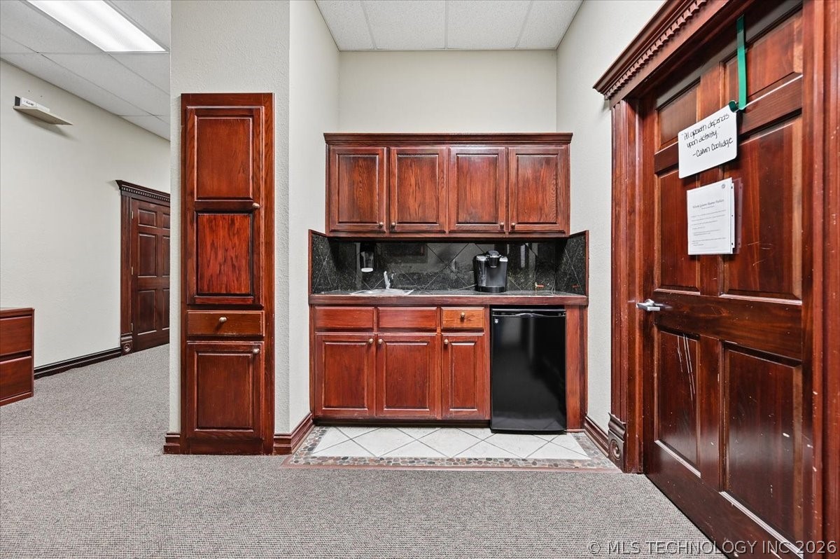 4915 S Union Avenue Property Photo 25