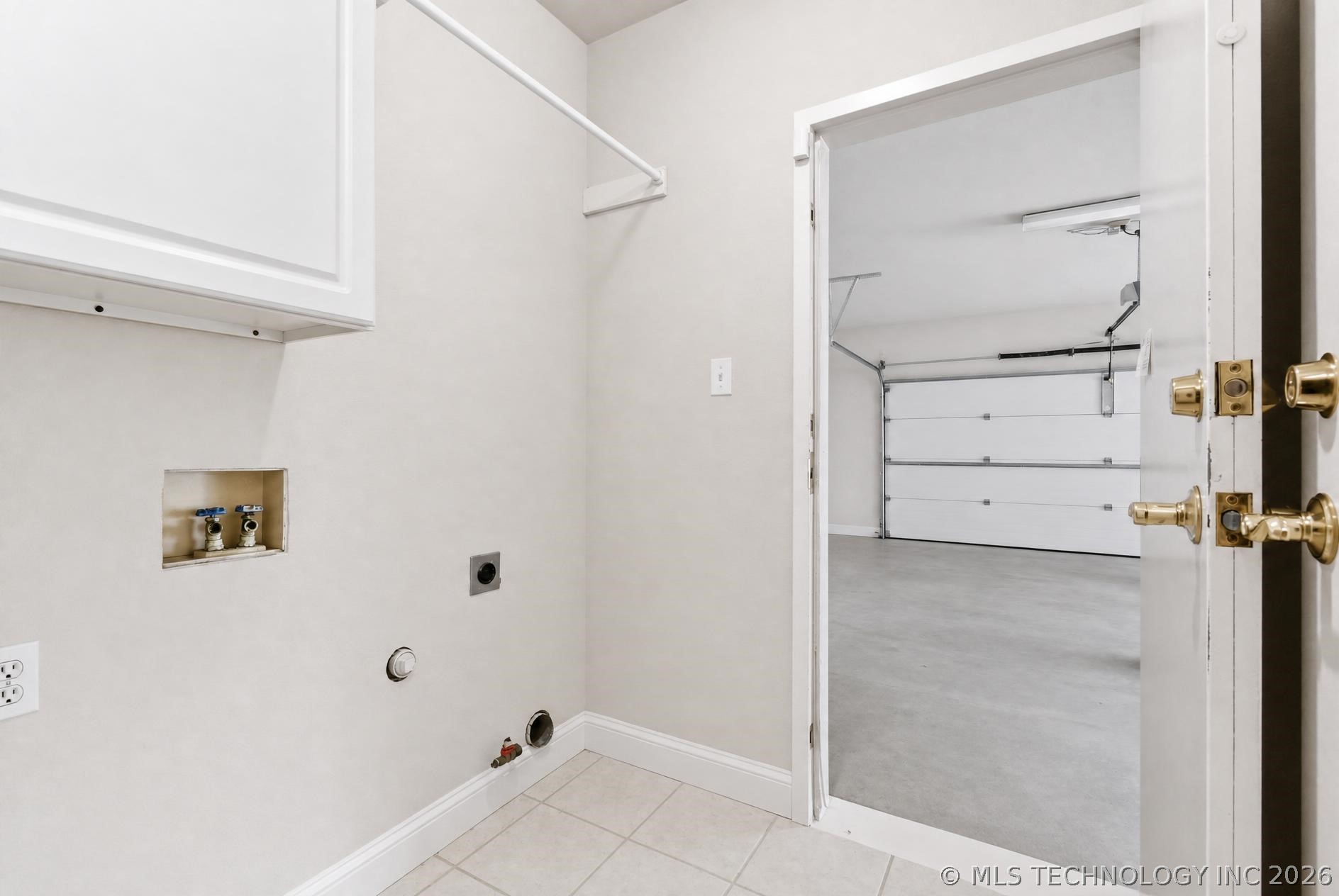327 E 123rd Court S Property Photo 26
