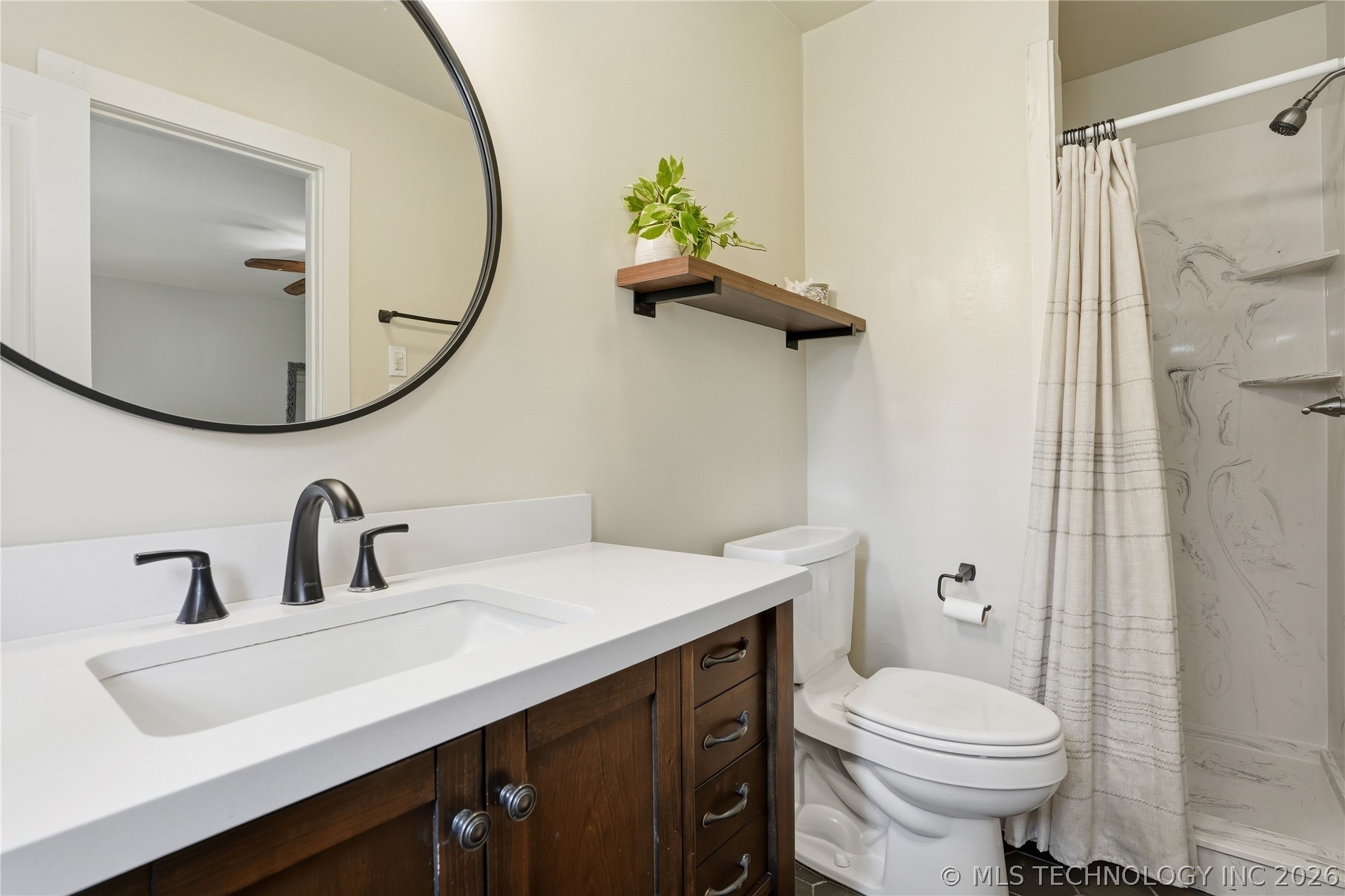1920 E 53rd Street Property Photo 30