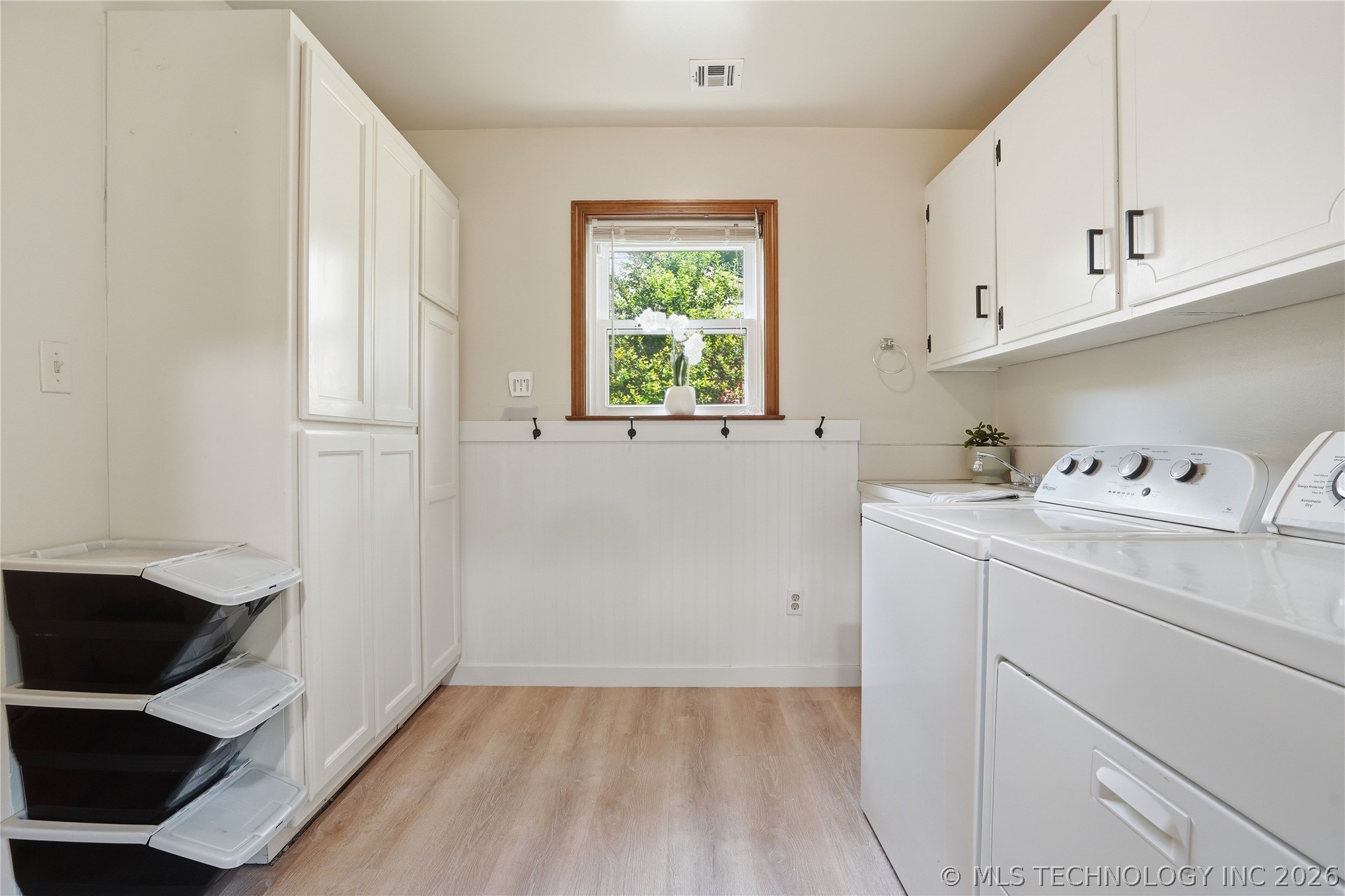 1920 E 53rd Street Property Photo 33