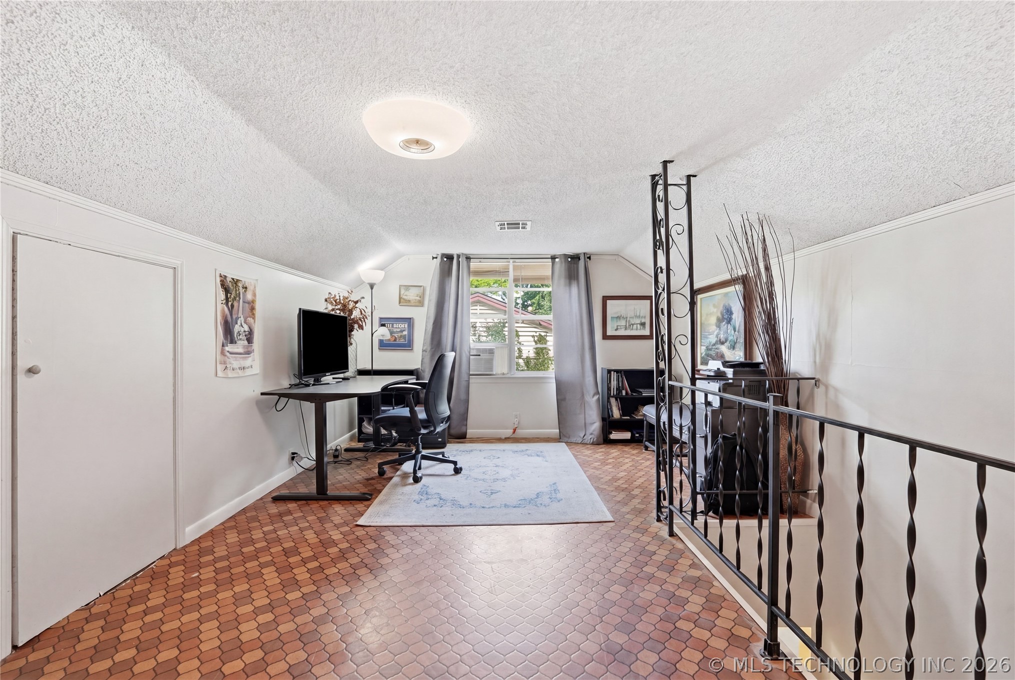1920 E 53rd Street Property Photo 36
