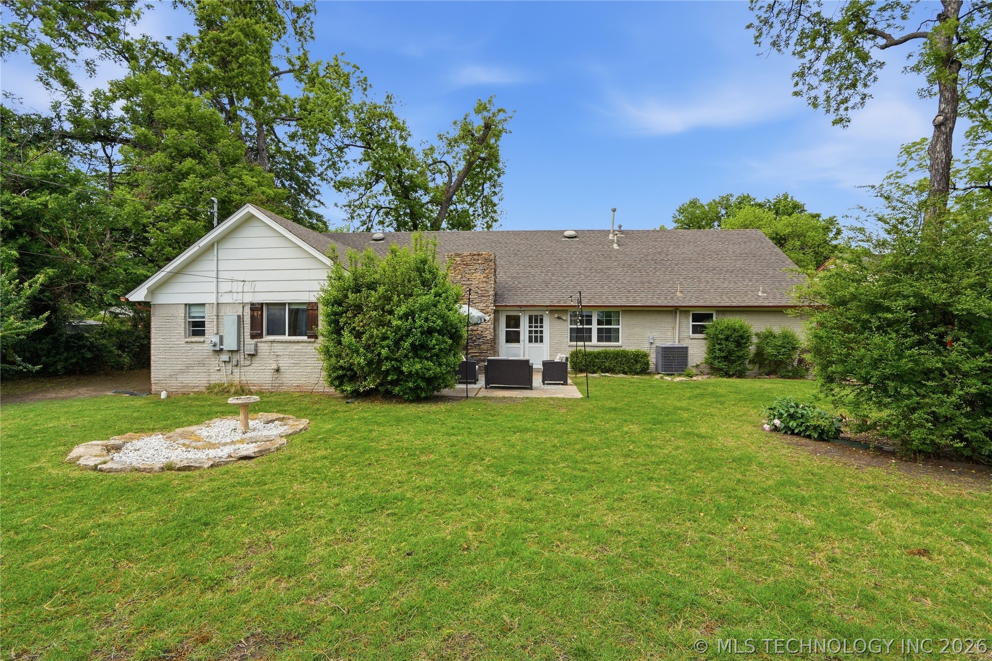 1920 E 53rd Street Property Photo 45