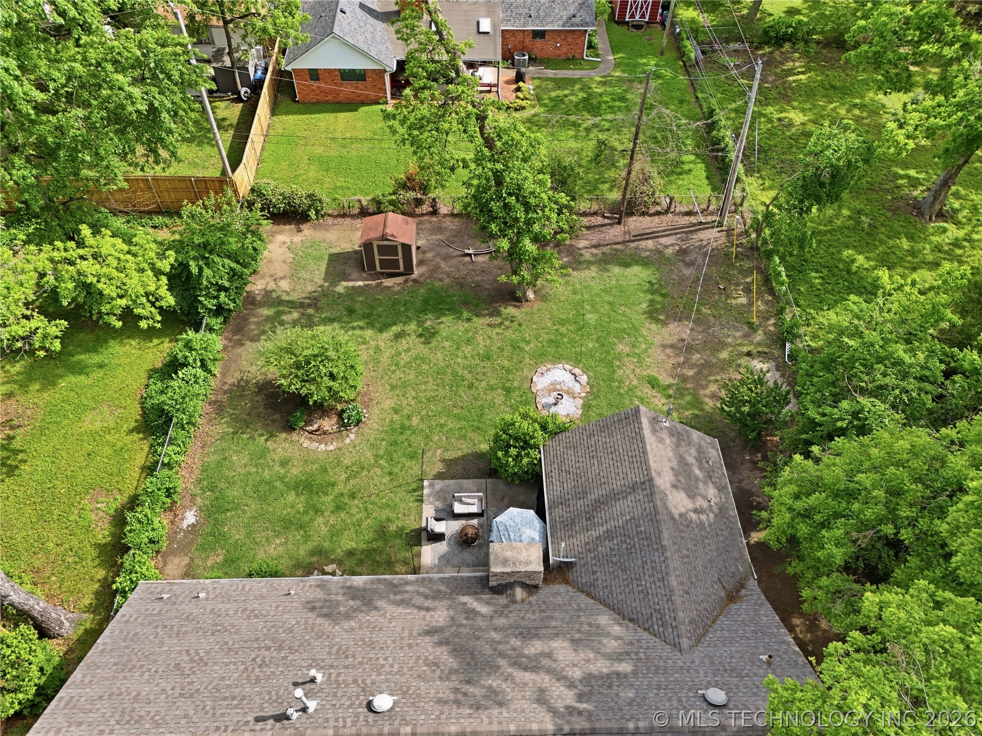 1920 E 53rd Street Property Photo 47