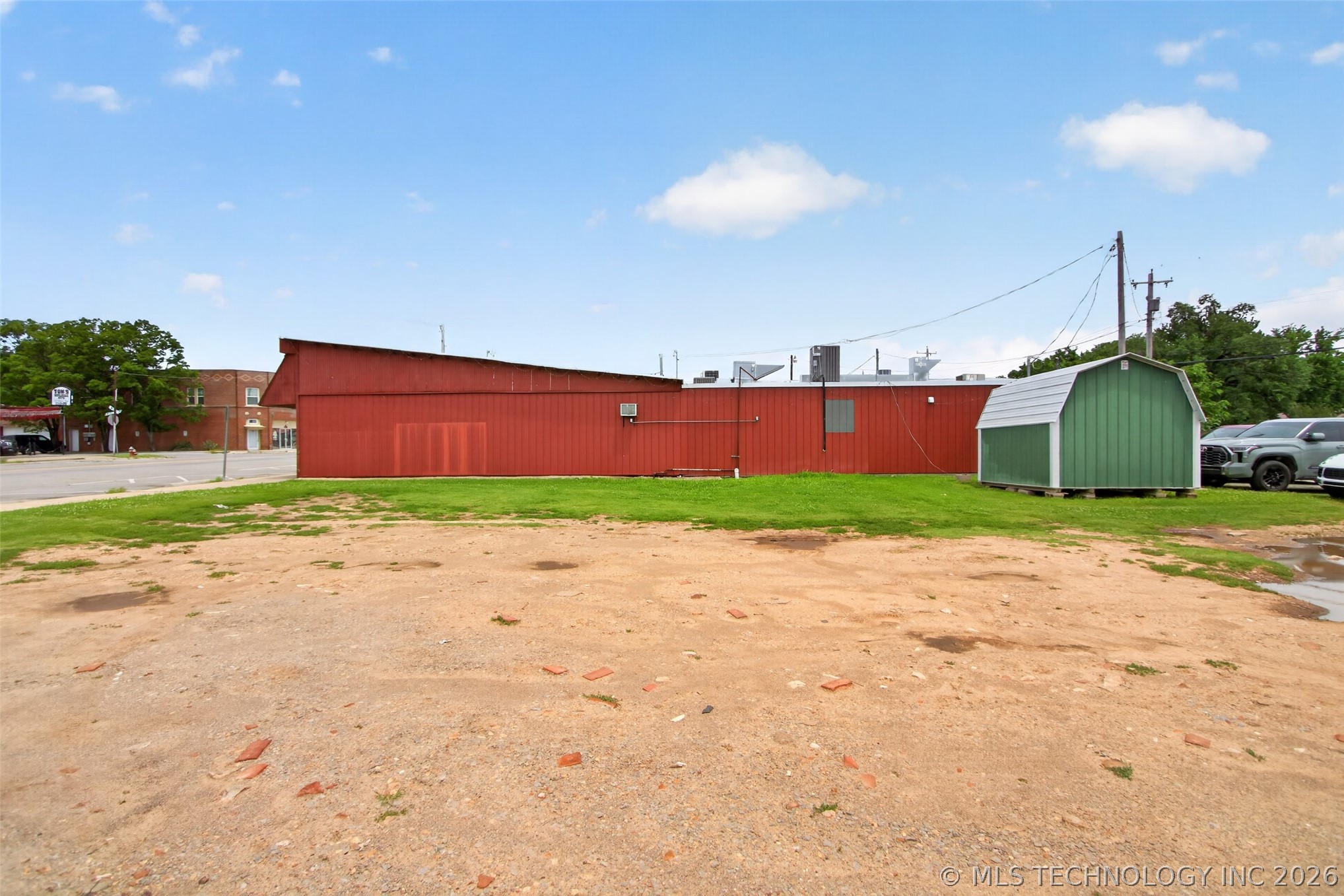 206 W Ferry Street Property Photo 6