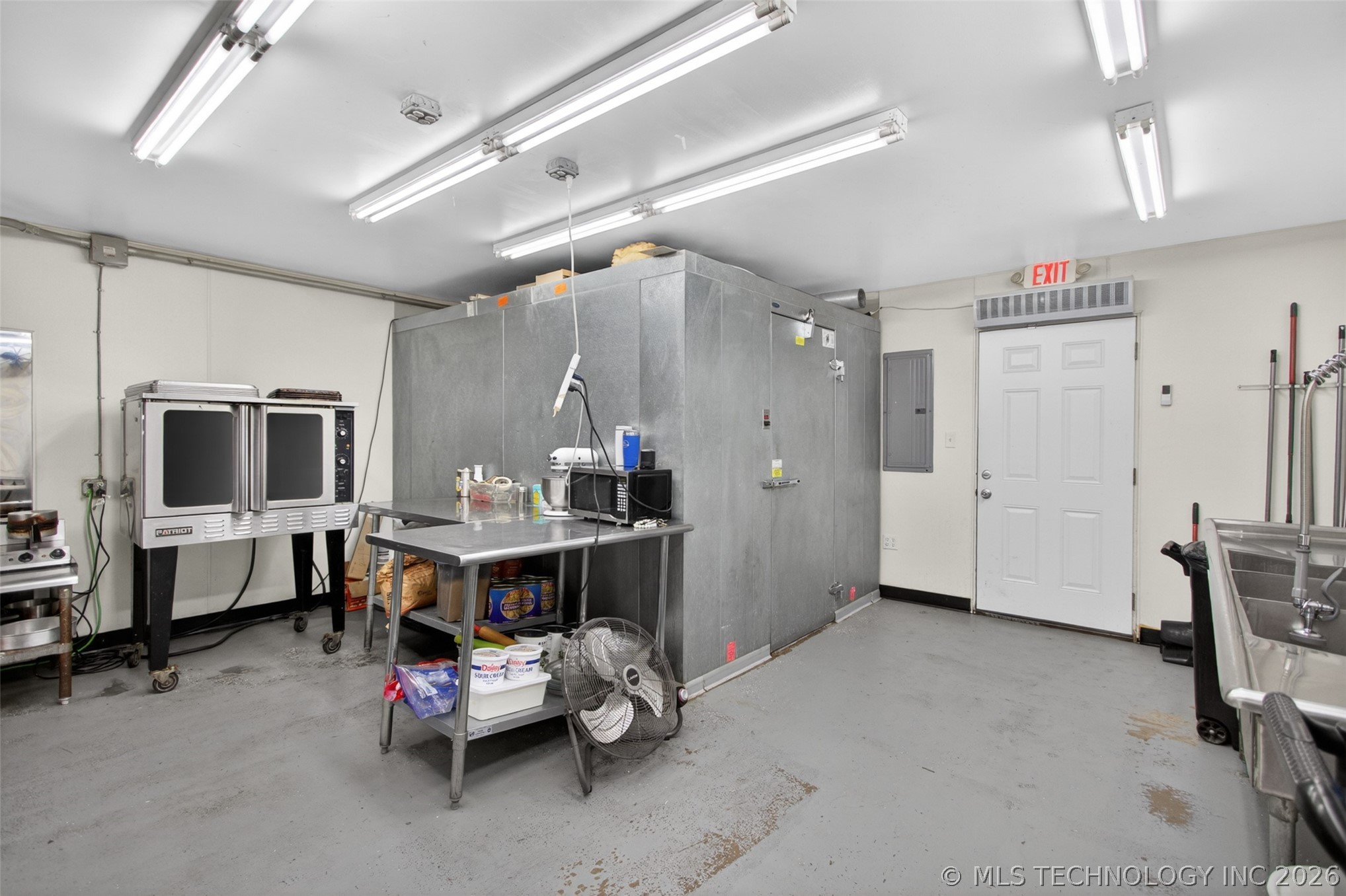 206 W Ferry Street Property Photo 14