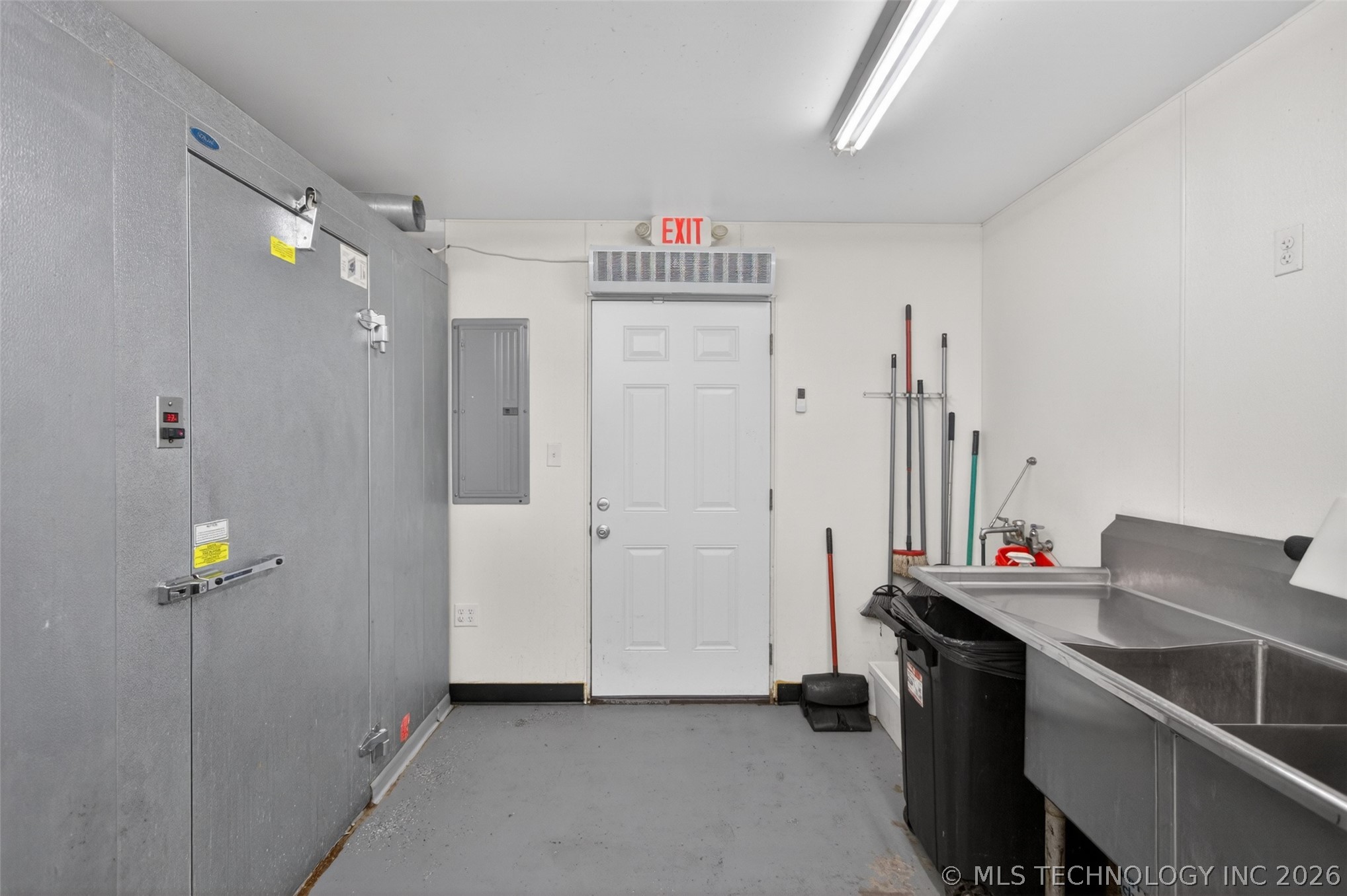 206 W Ferry Street Property Photo 20