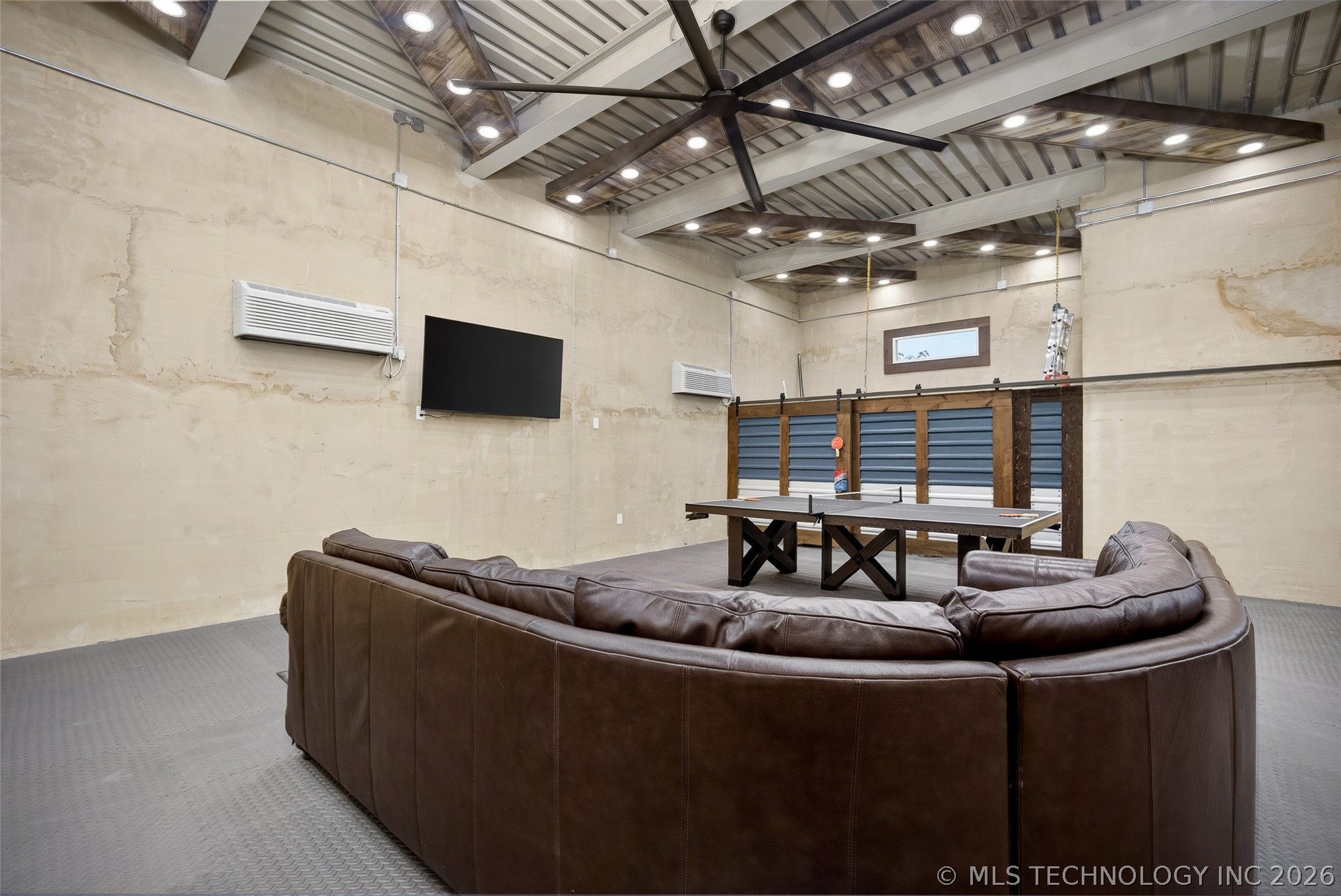 5161 Tower Drive Property Photo 10