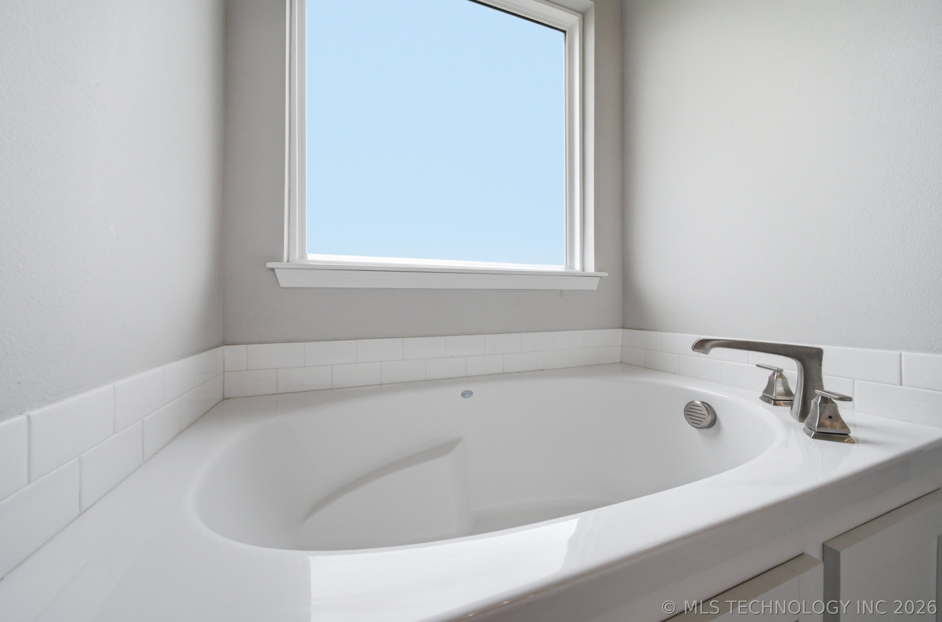 15454 S 36th East Avenue Property Photo 21