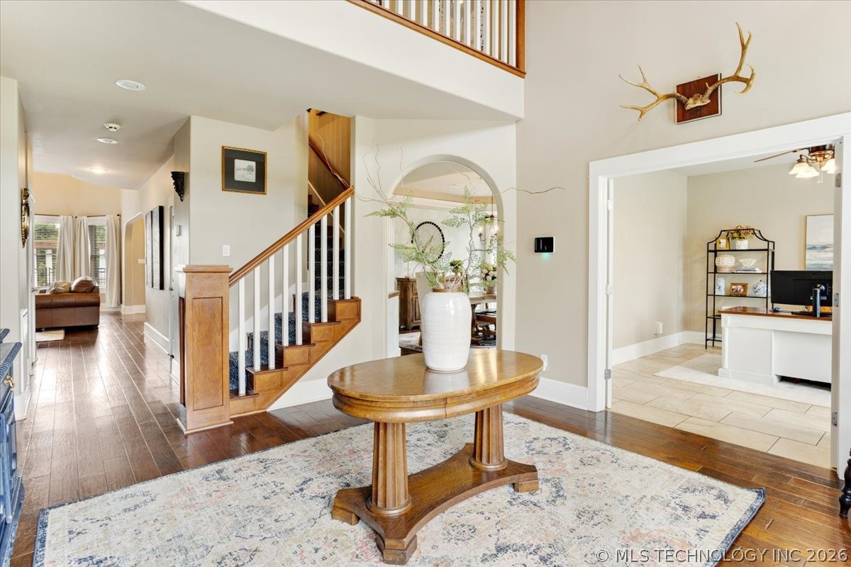3419 Castle Court Property Photo 4
