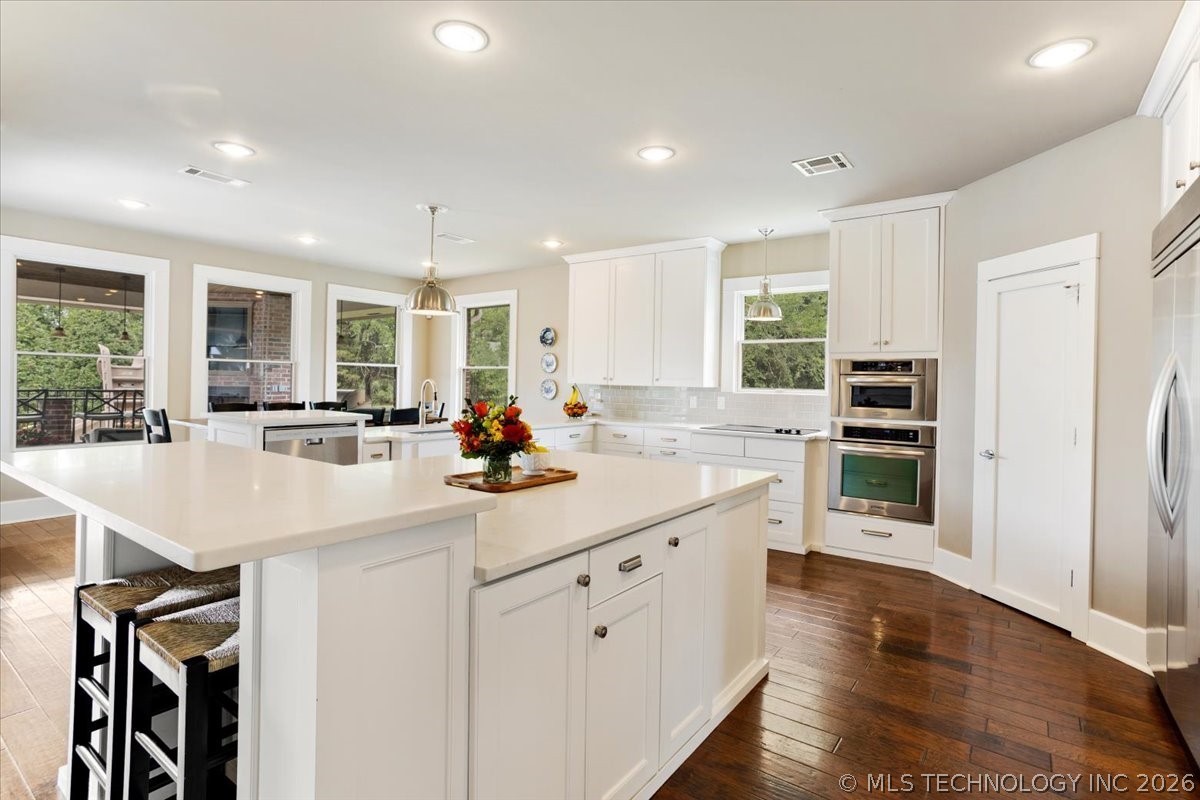 3419 Castle Court Property Photo 23