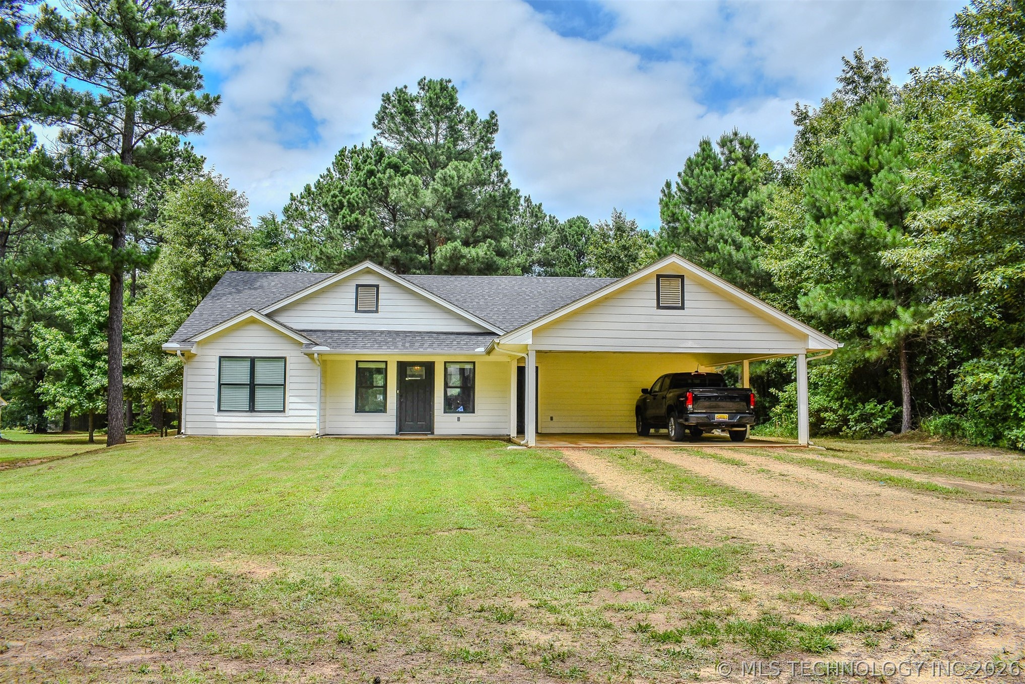 420557 E 1918 Road Property Photo 1