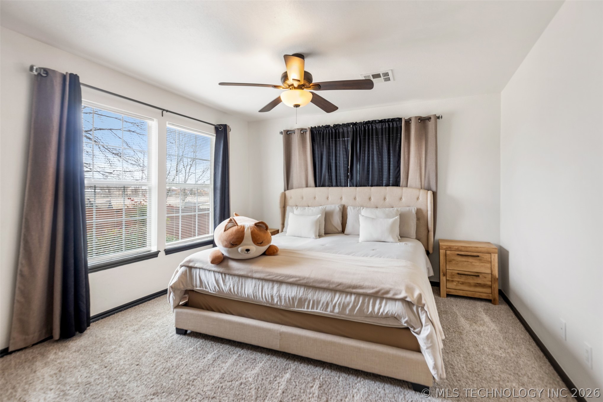 5911 E Reading Street Property Photo 10