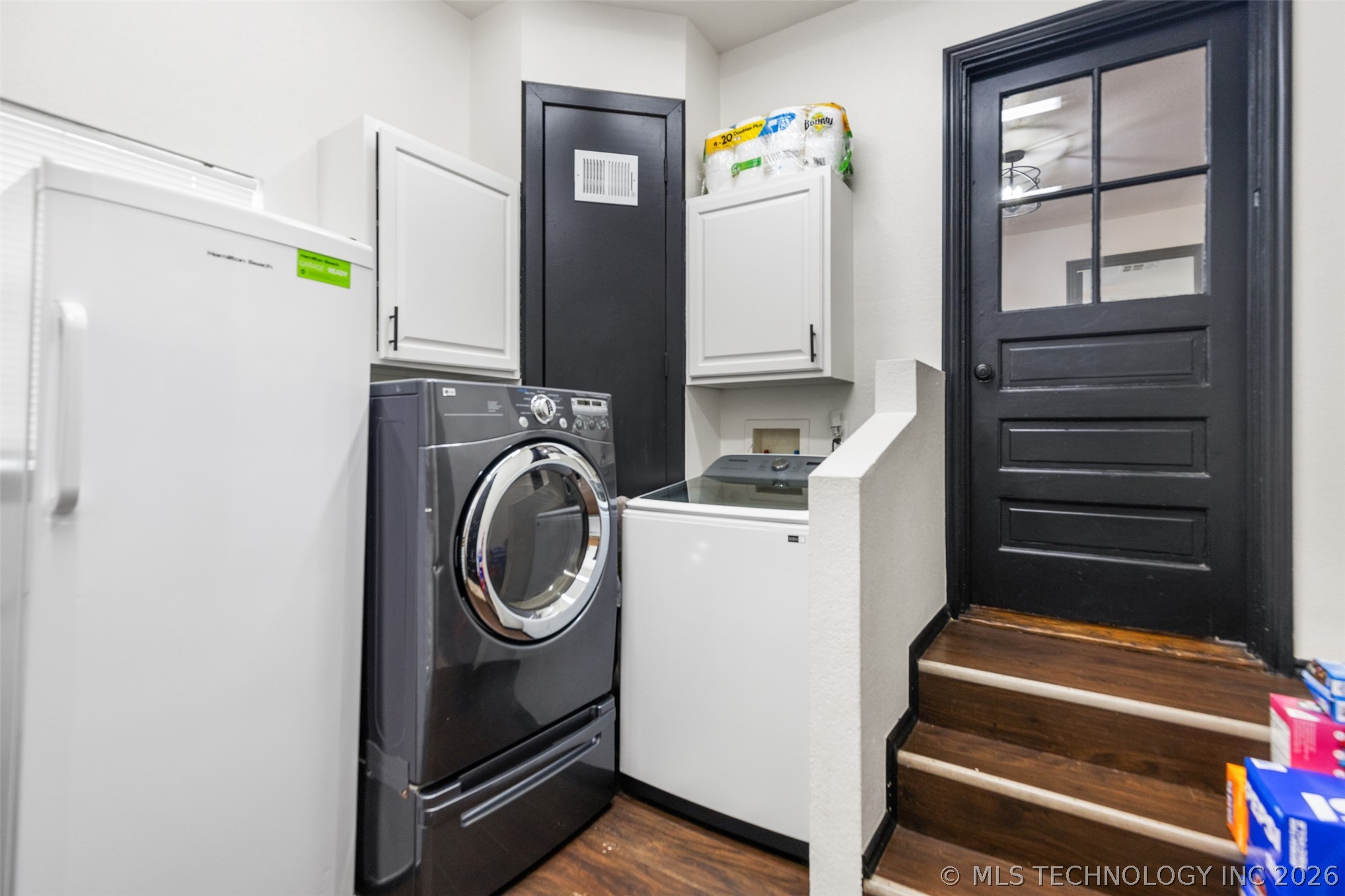 5911 E Reading Street Property Photo 14