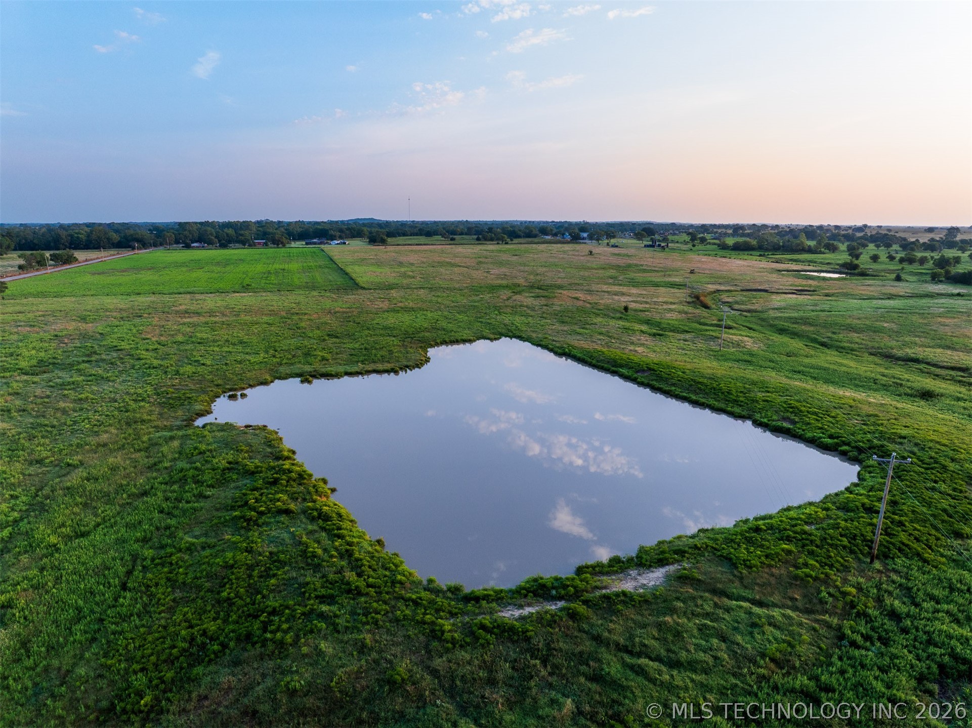 7 N 3990 Road Property Photo 2