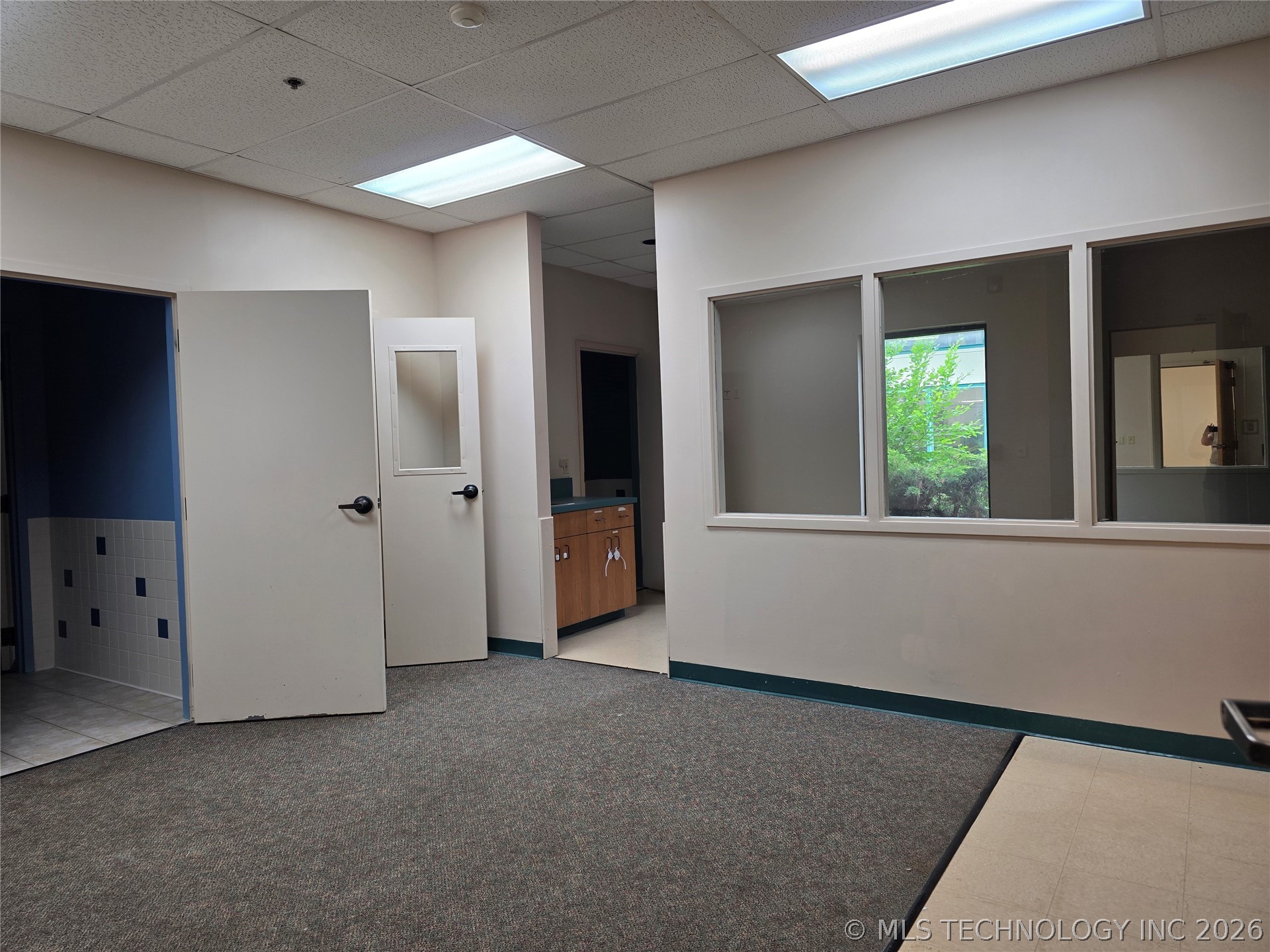 8730 E Skelly Drive Property Photo 46