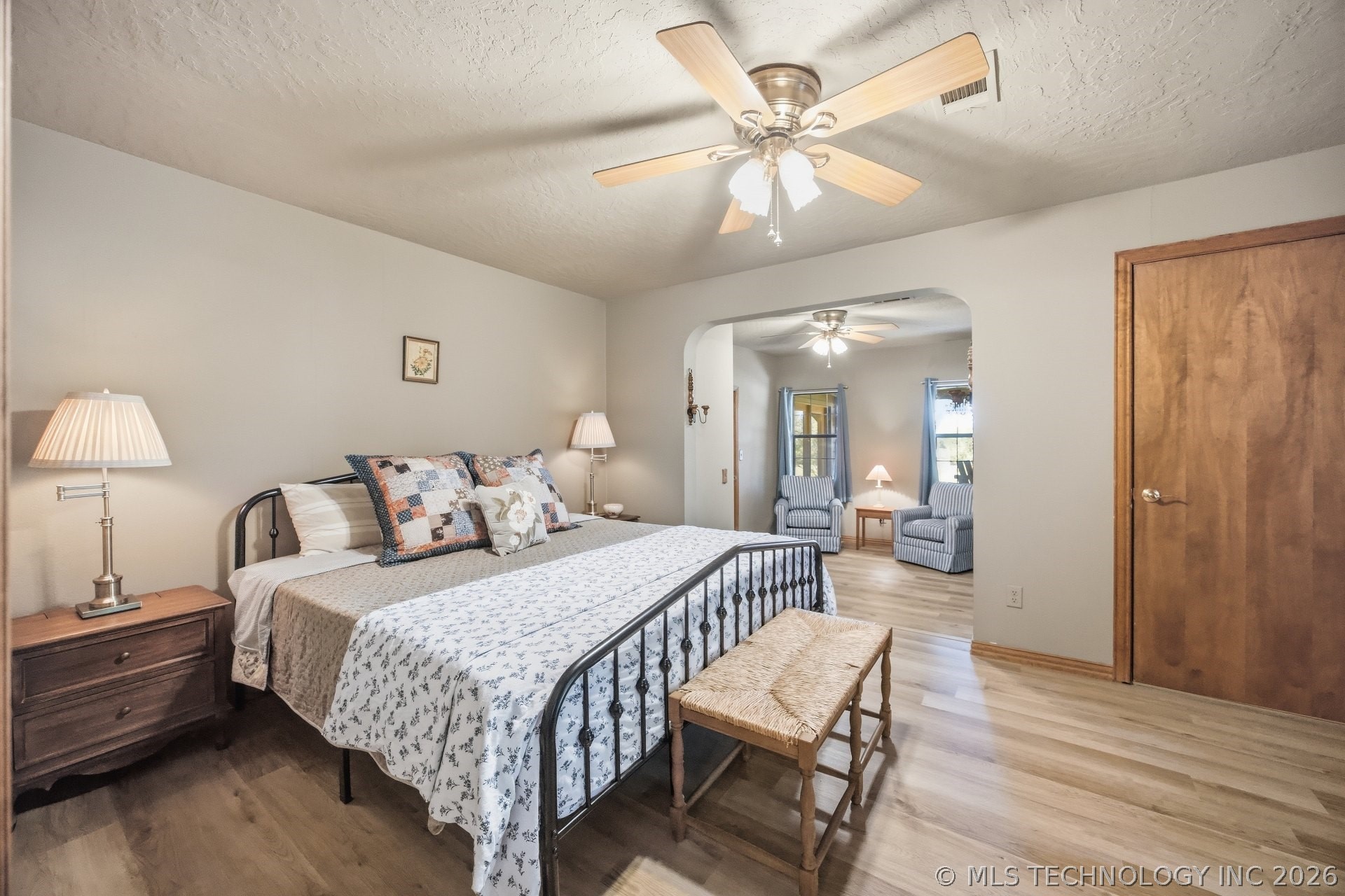 417115 E 1950 Property Photo 36