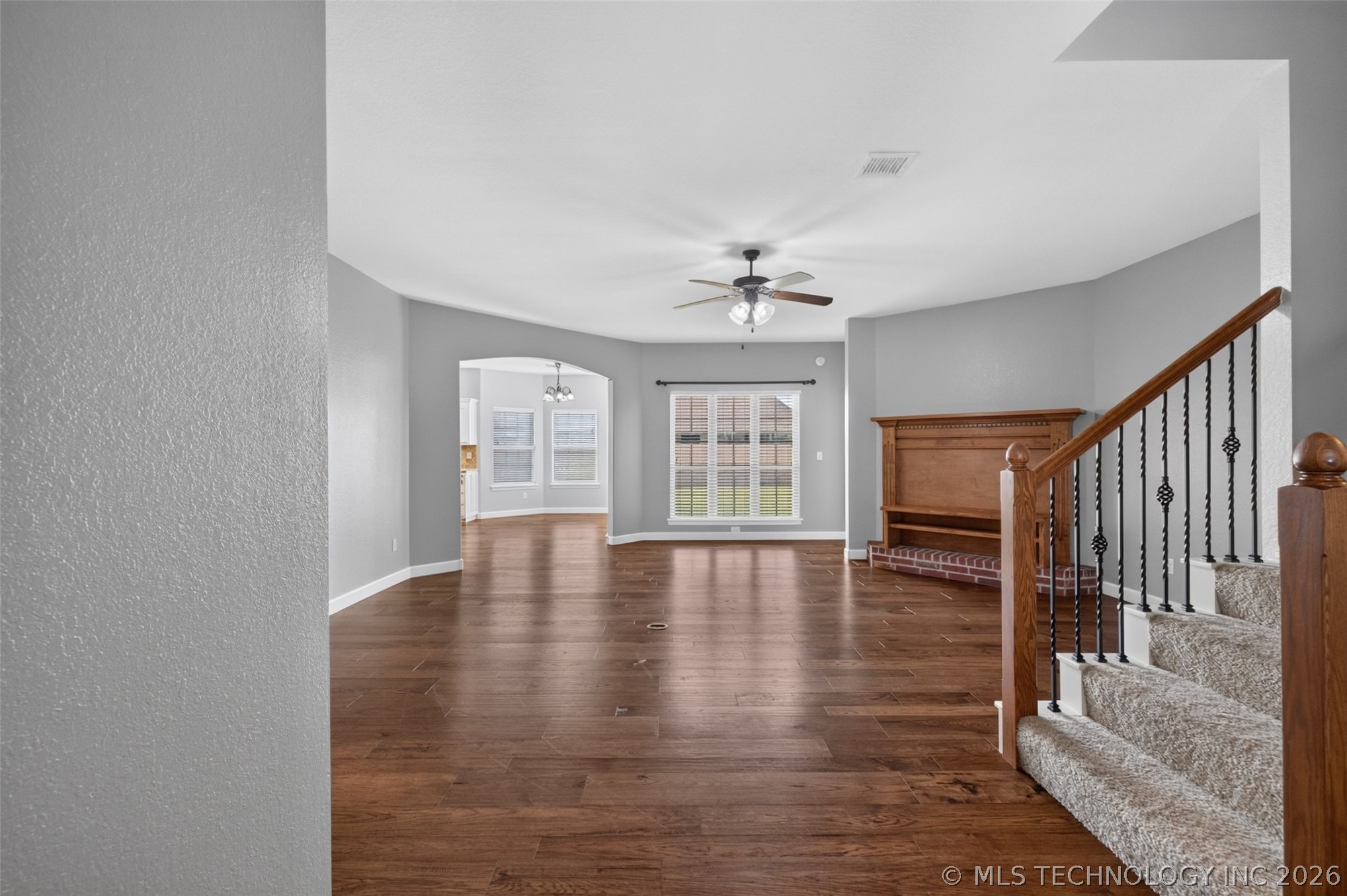 4807 S 187th East Avenue Property Photo 6