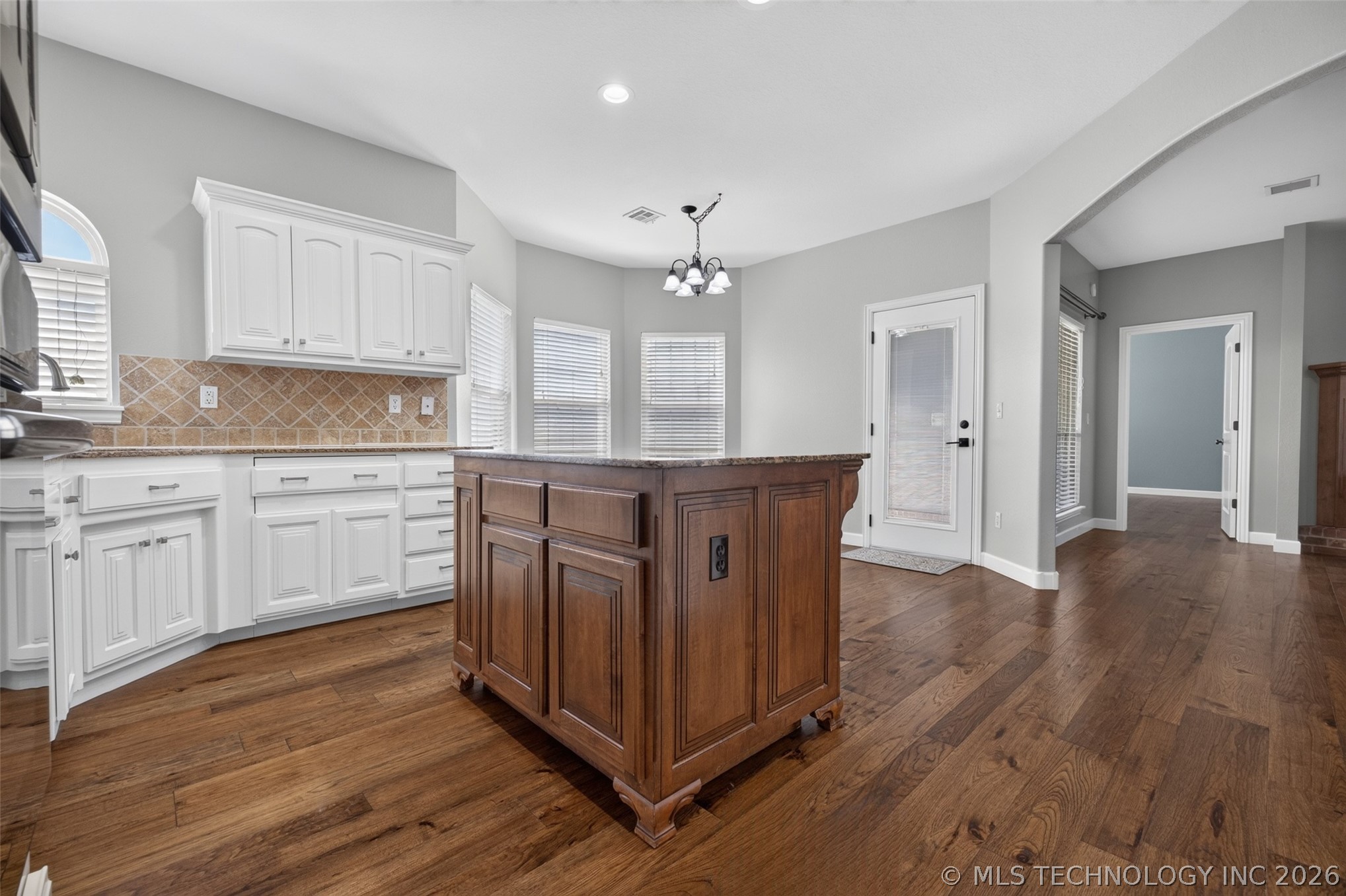 4807 S 187th East Avenue Property Photo 16
