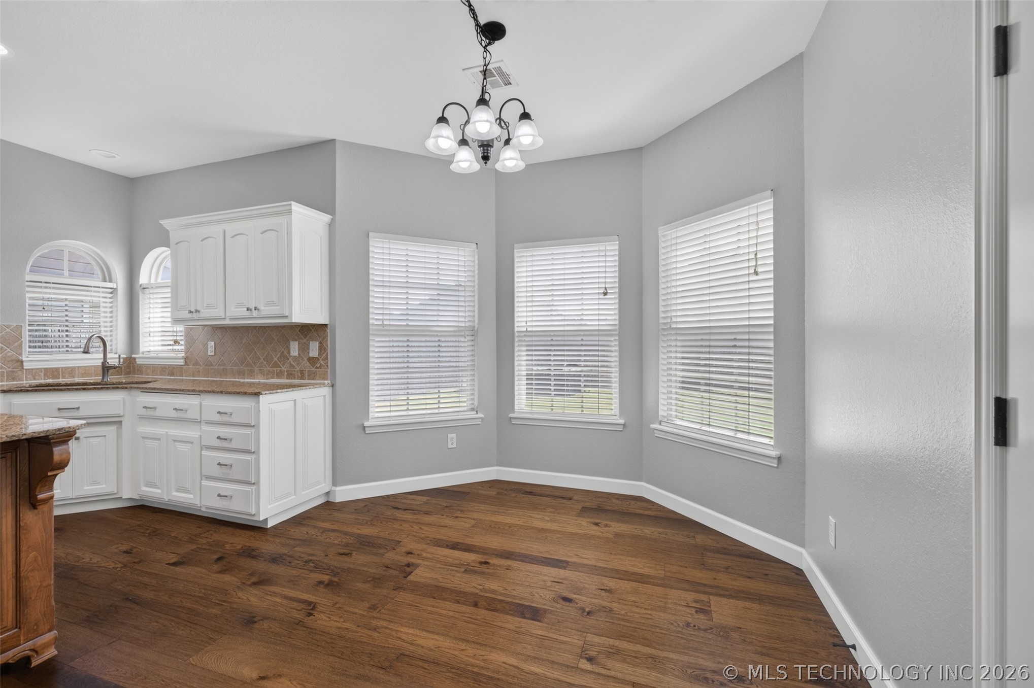 4807 S 187th East Avenue Property Photo 18
