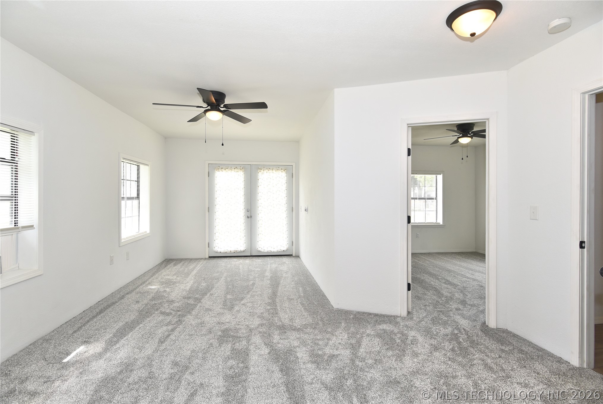 611 E 4th Street Property Photo 15