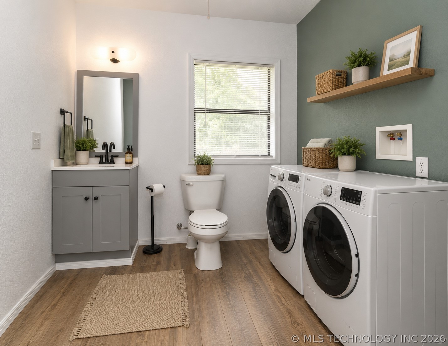 611 E 4th Street Property Photo 18