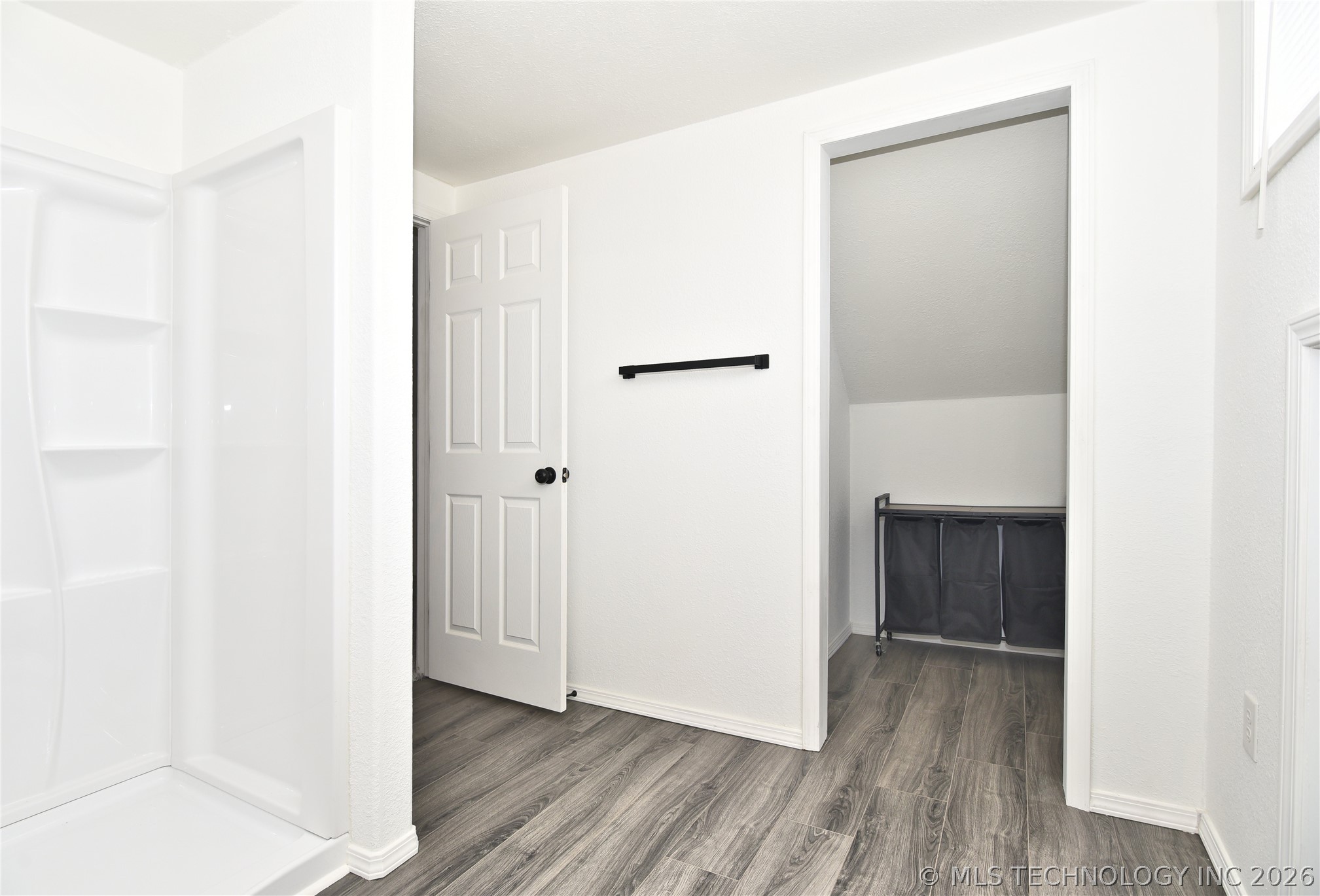 611 E 4th Street Property Photo 24