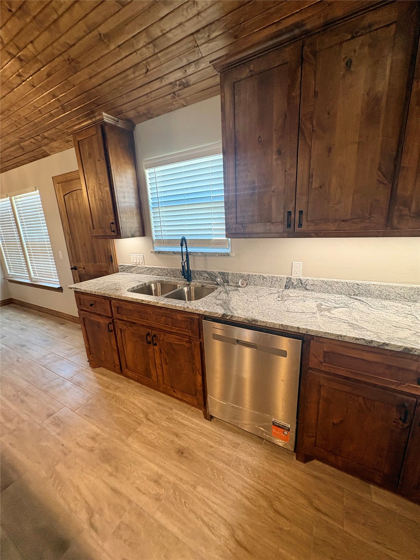 11729 Sandy Acres Trail Property Photo 9