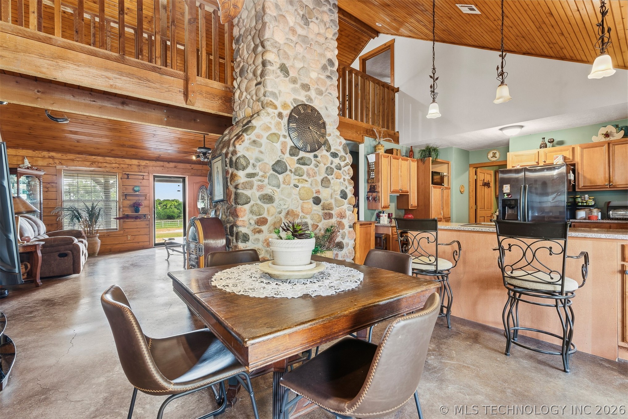2650 Santa Fe Property Photo 9
