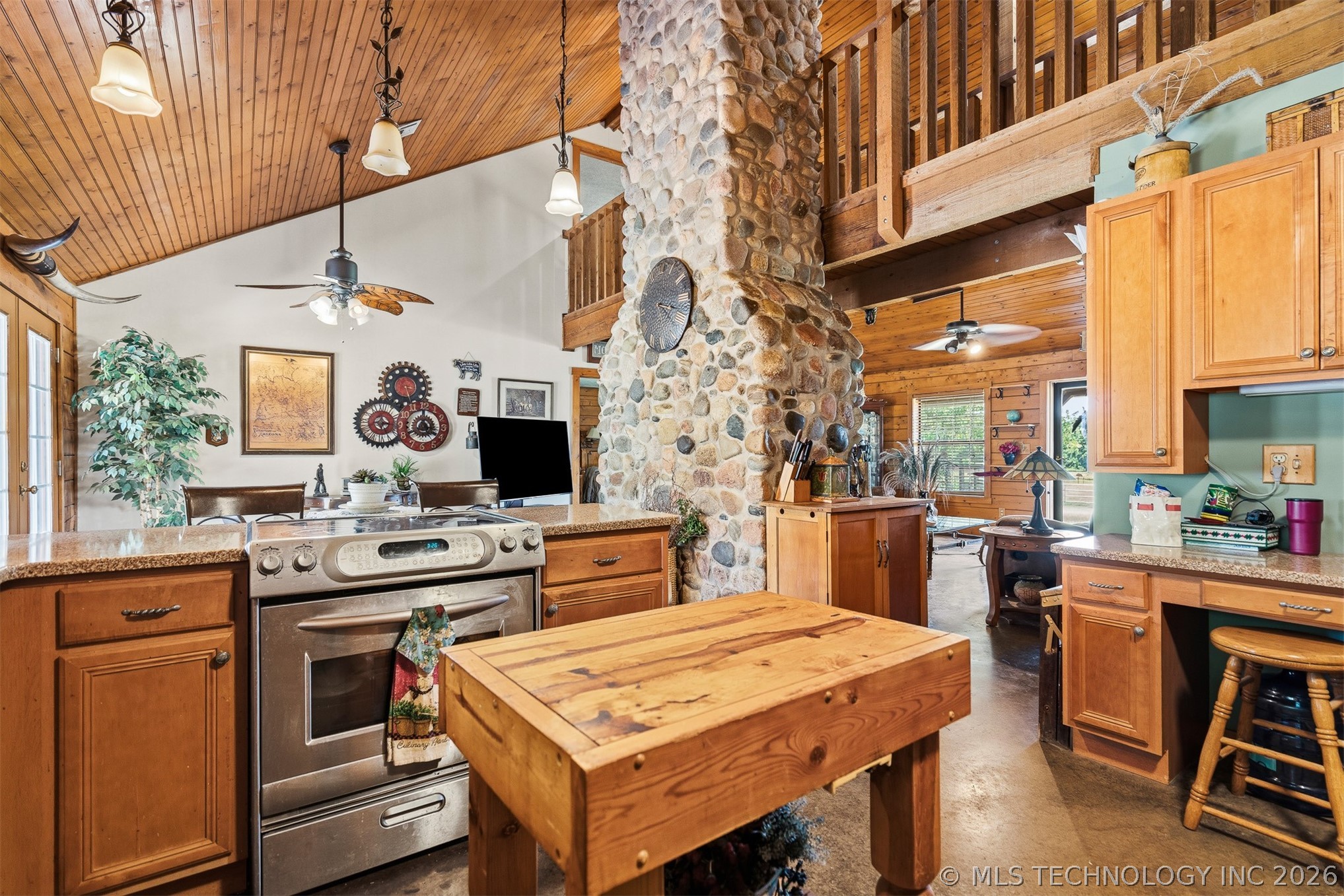 2650 Santa Fe Property Photo 14