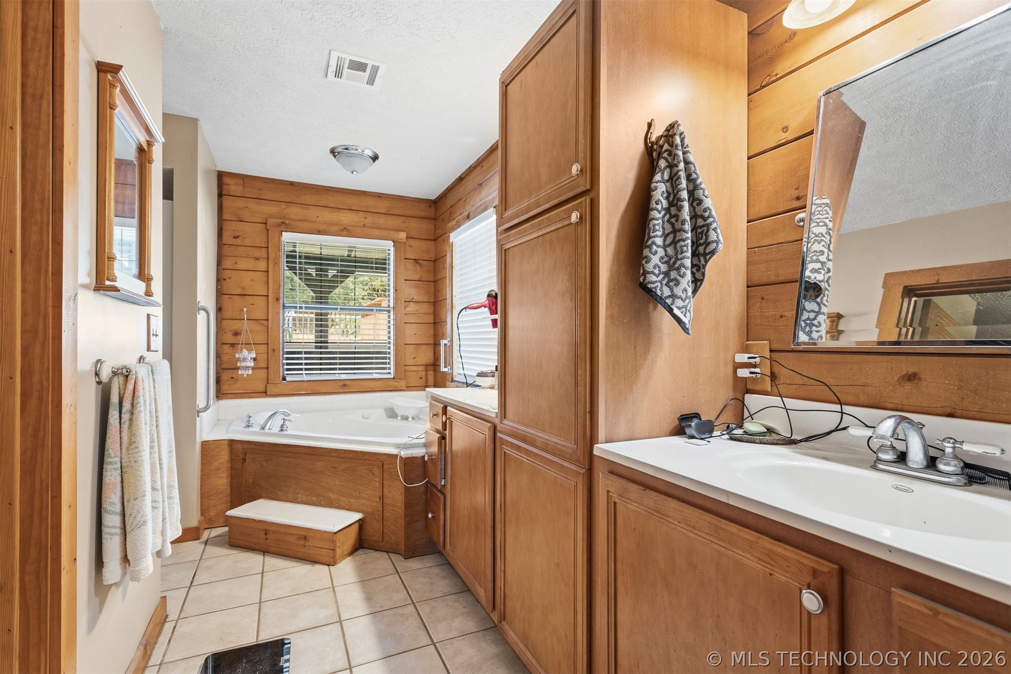 2650 Santa Fe Property Photo 19